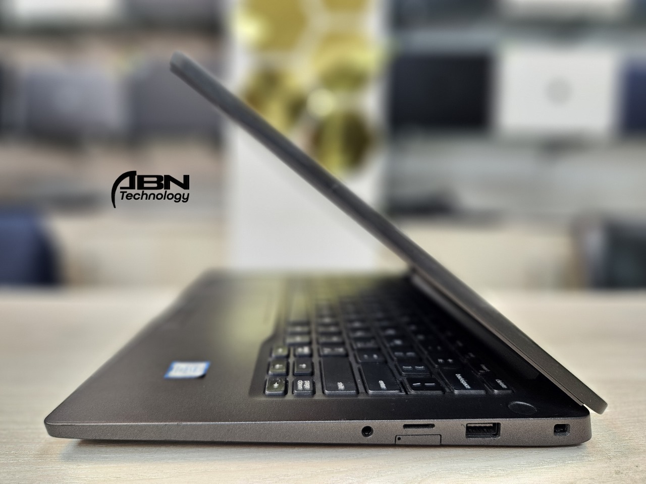 Dell Latitud3 7300. Core i5, 8th Gen. 8GB RAM, 256GB SSD. 13.3" Display._img_1