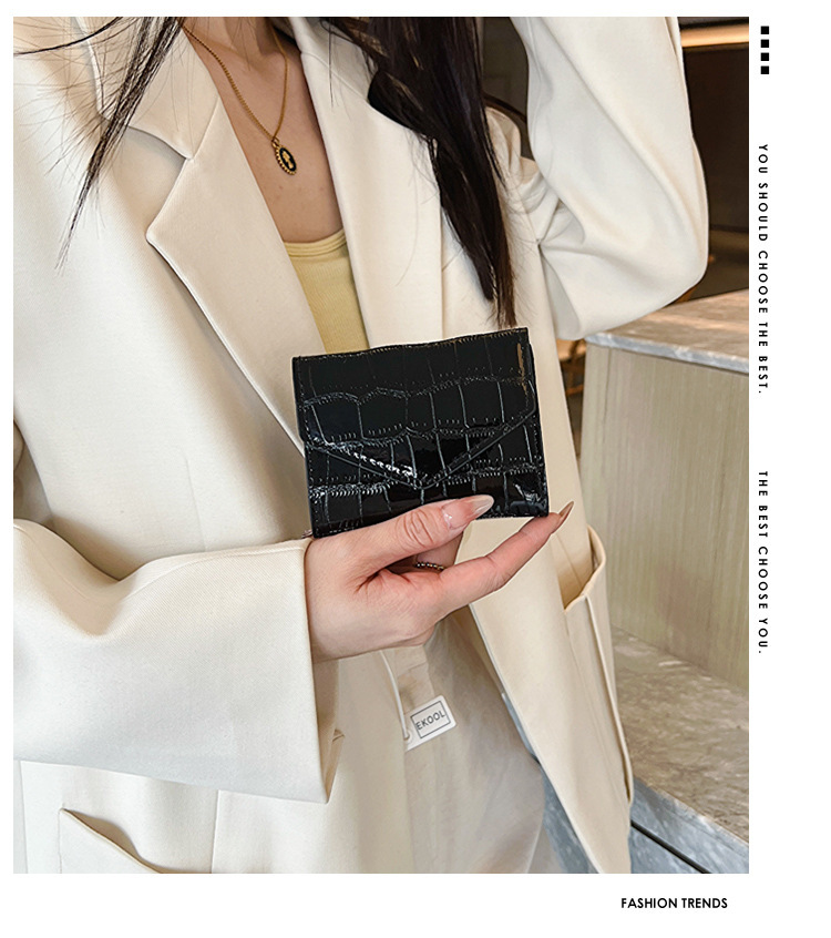 Glossy mini wallet