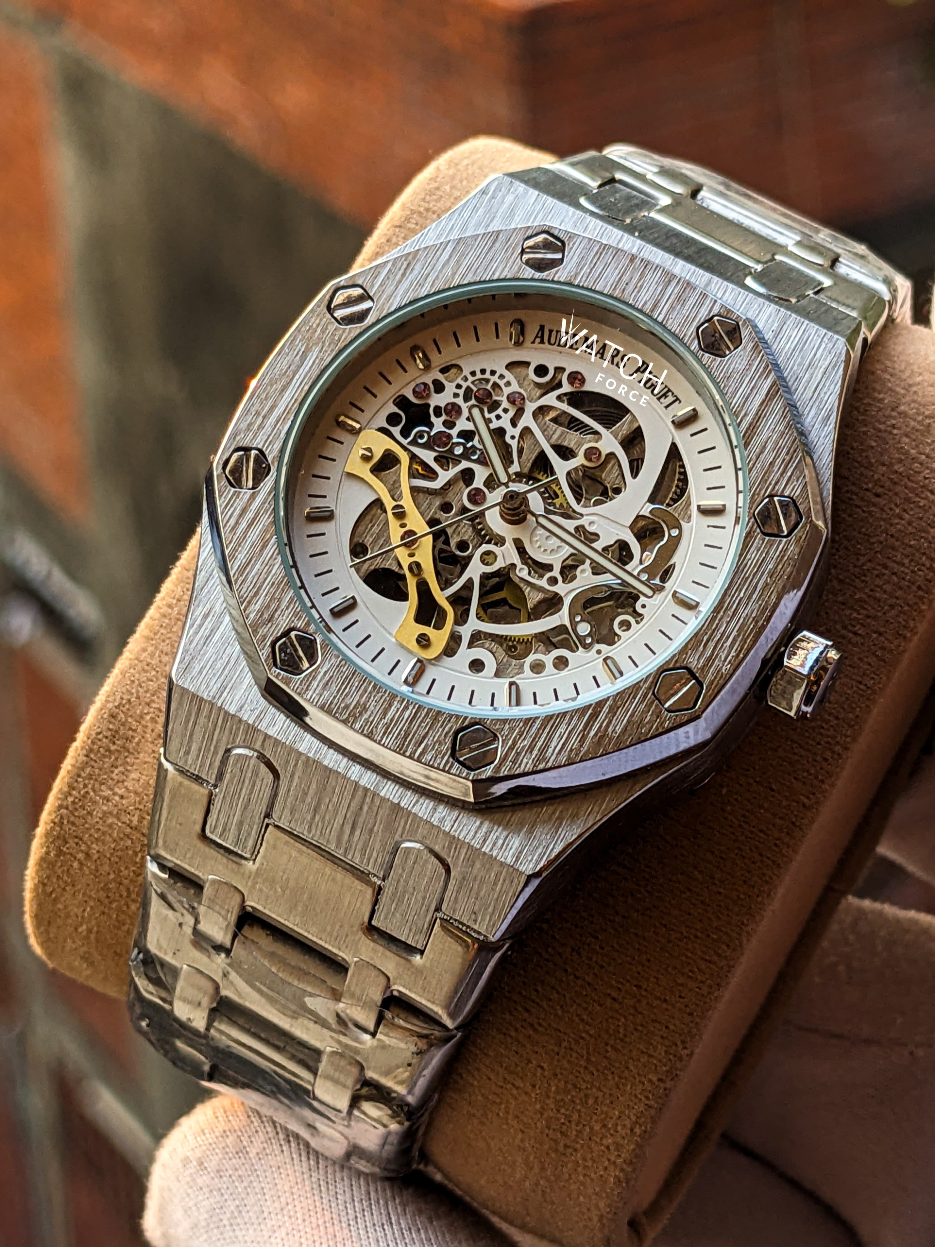 AP skeleton White