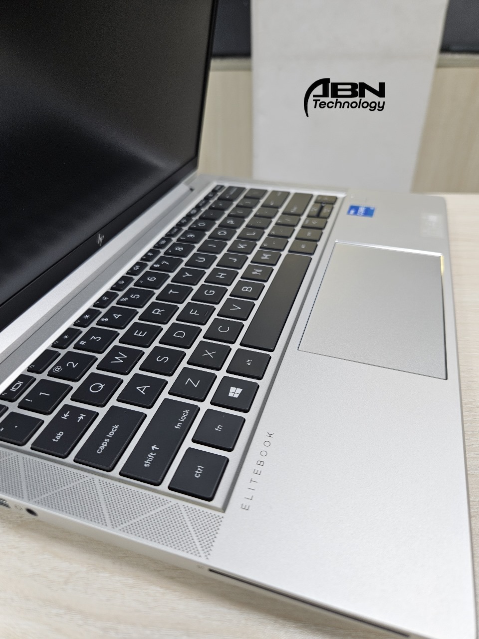 HP EliteBook 845 G8. Ryzen 5 Pro 5650u. 8GB RAM 256GB SSD. 14.1' Display._img_3