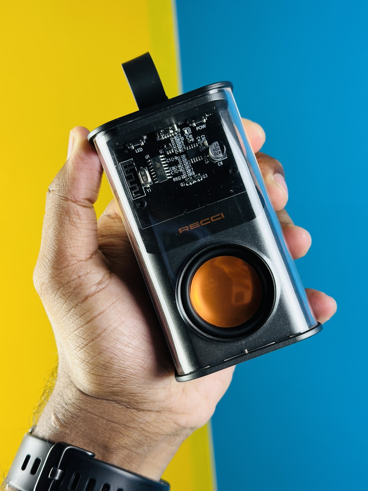 RECCI RSK-W30 Transparent Wireless Speaker with RGB Light_img_2