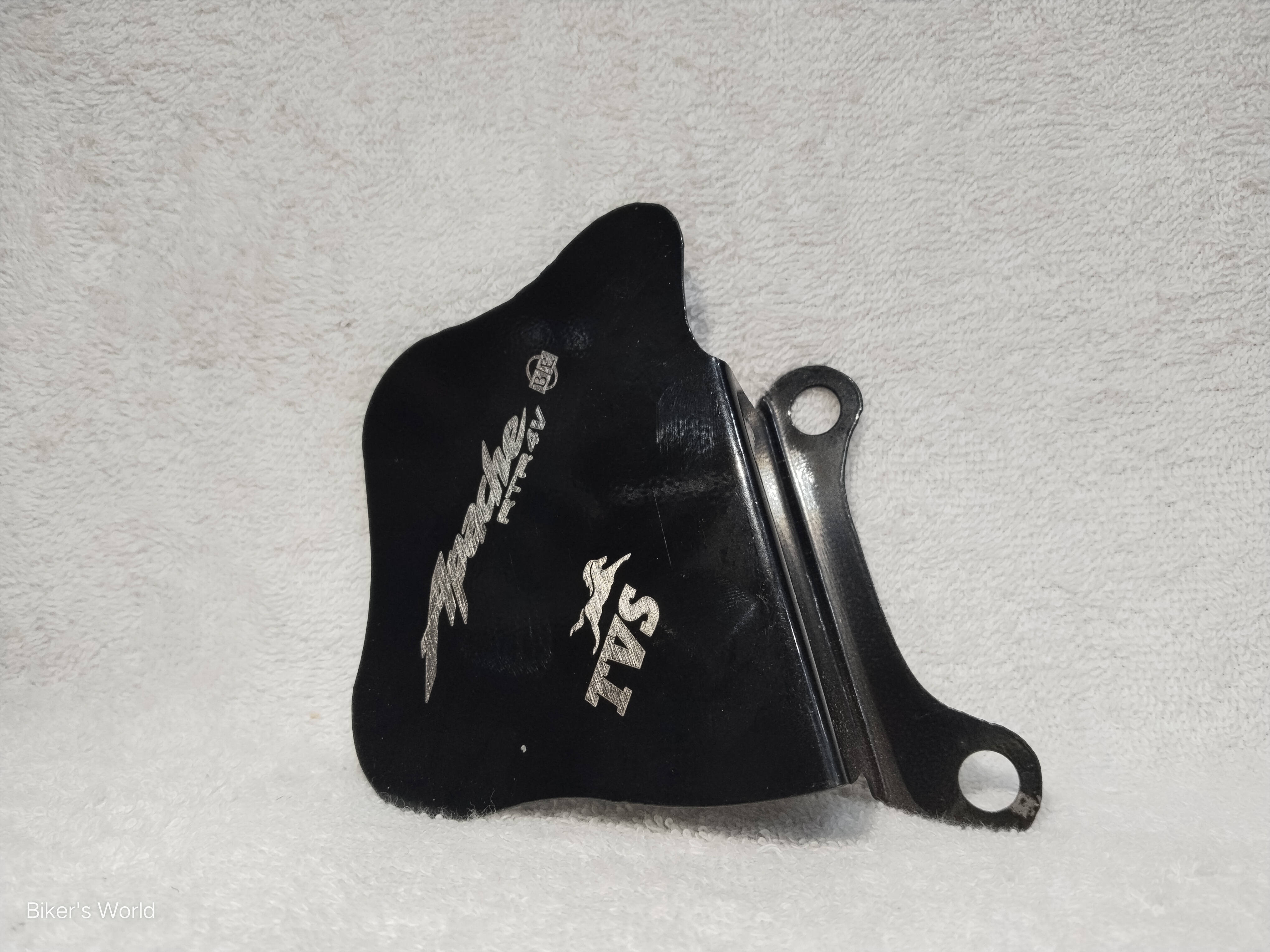 Caliper Gourde Black Apache RTR 4v_img_1