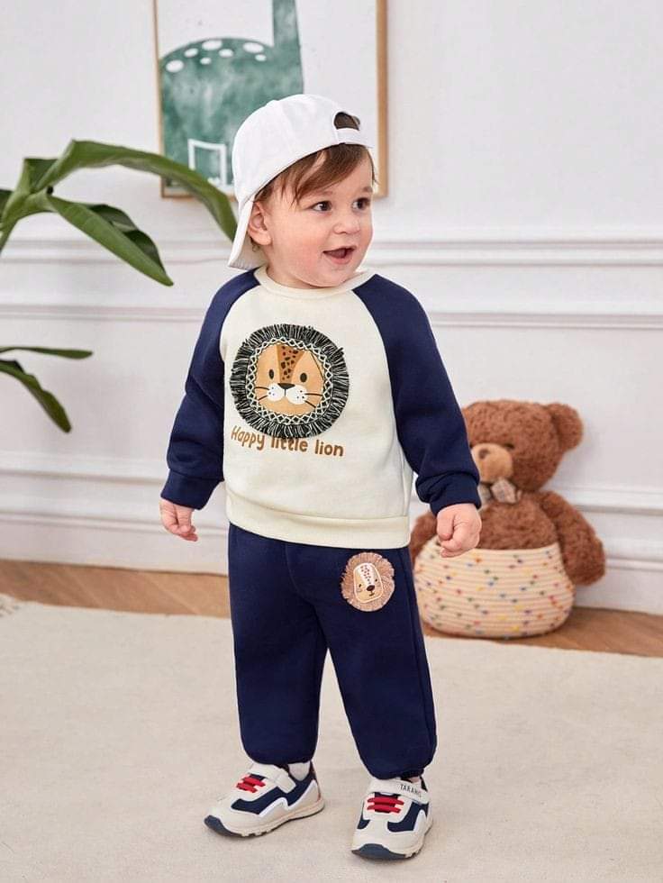 Sweat shirt and trousers set