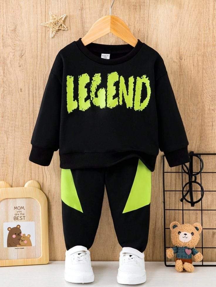 Sweat shirt and trousers set