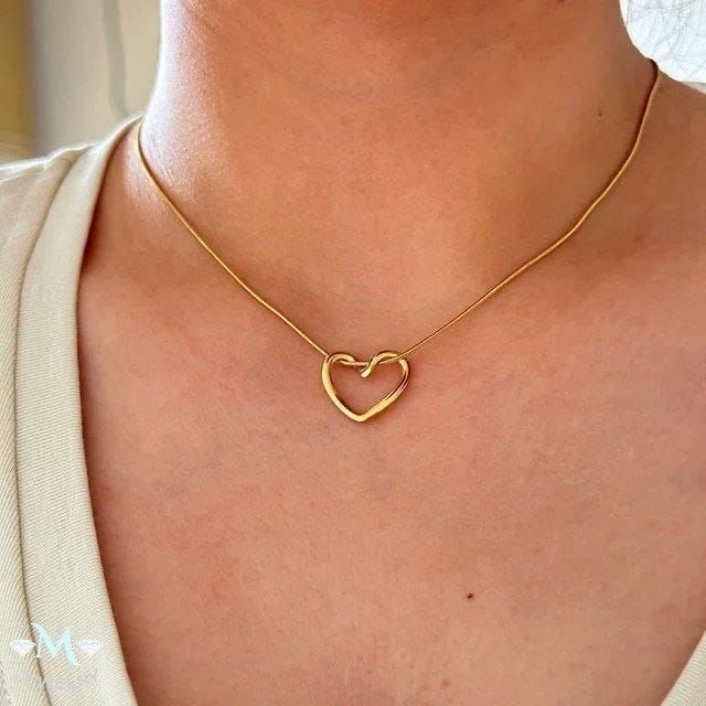 Hollow heart neckpiece_img_2