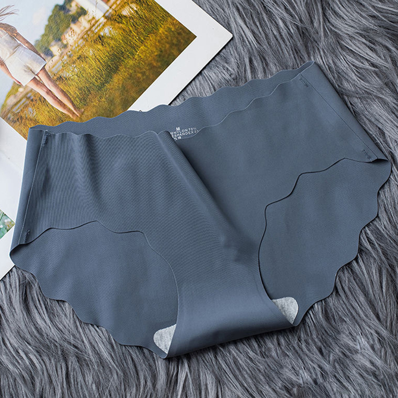 Women Ice Silk Traceless ultra-thin Wave Girls Comfortable Breathable Solid Color mid Waist Triangle Underwear  Breathable Briefs Cozy Lingerie Soft Comfortable Underpants_img_10