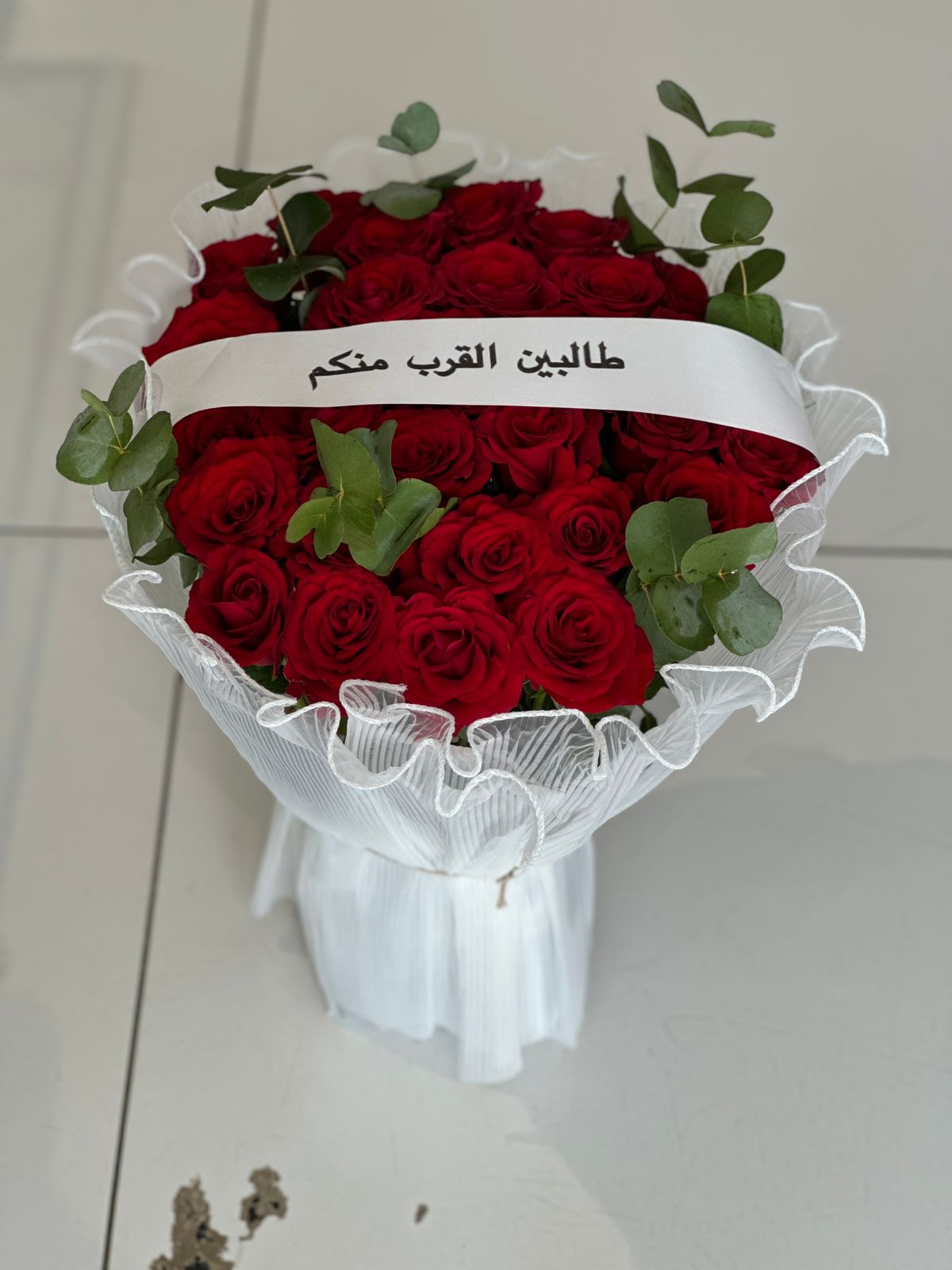 Red roses stunning bouquet