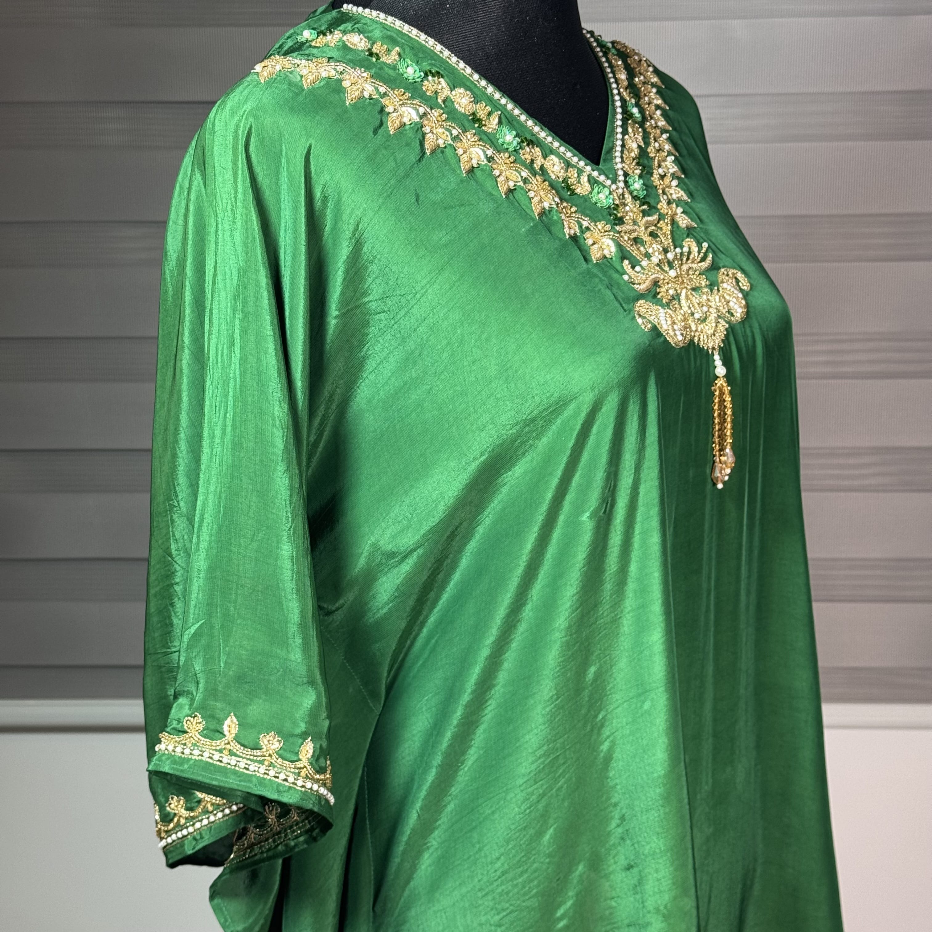 Emerald Green Embroidered Kaftan Set with Pants - Image 3