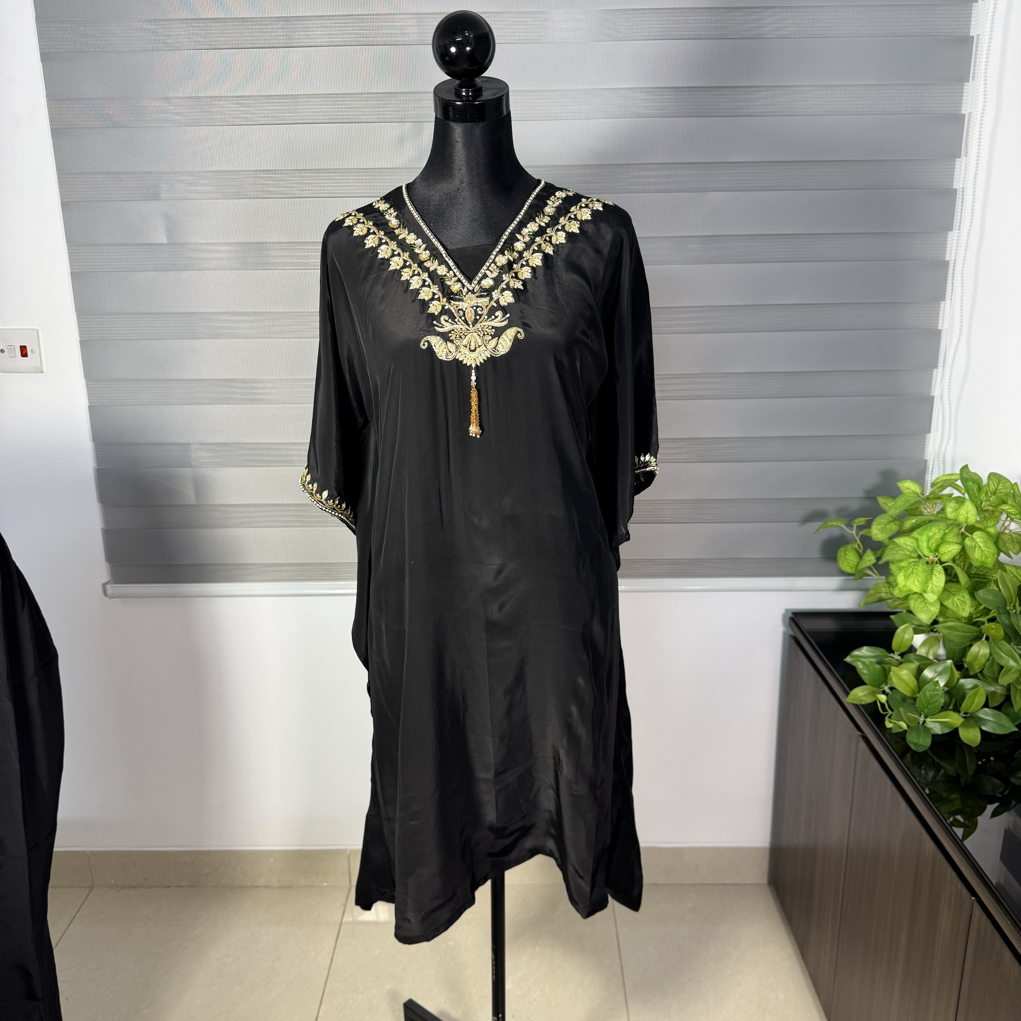 Black Embroidered V-Neck Kaftan Set with Relaxed Pants - Image 2