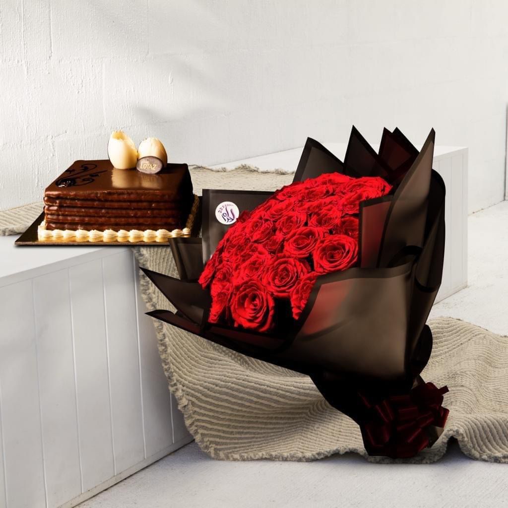 Cake  & medium stunning bouquet