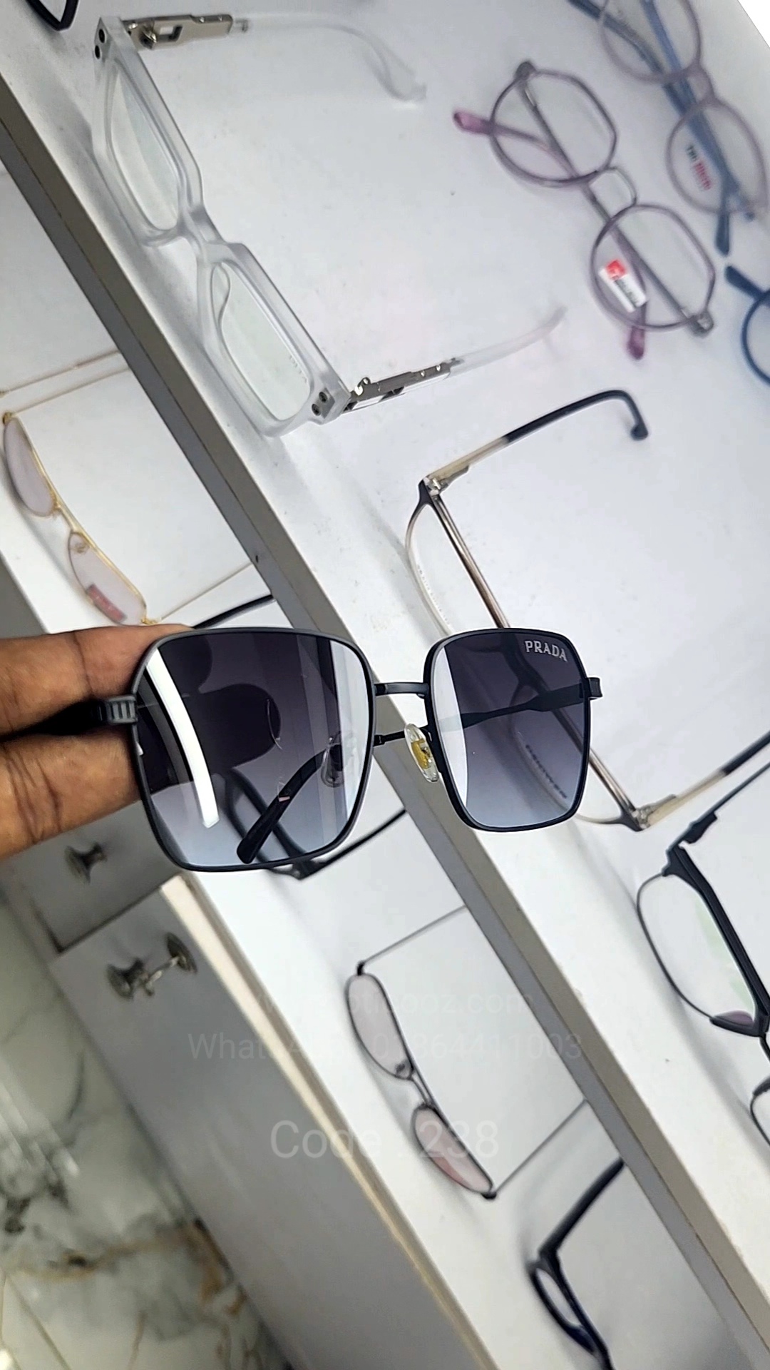 242 Premium Metal Sunglass