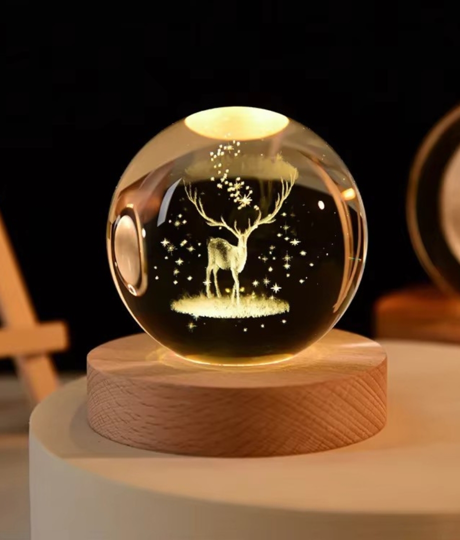 3D Crystal Ball Deer 1 Color / 7 Color