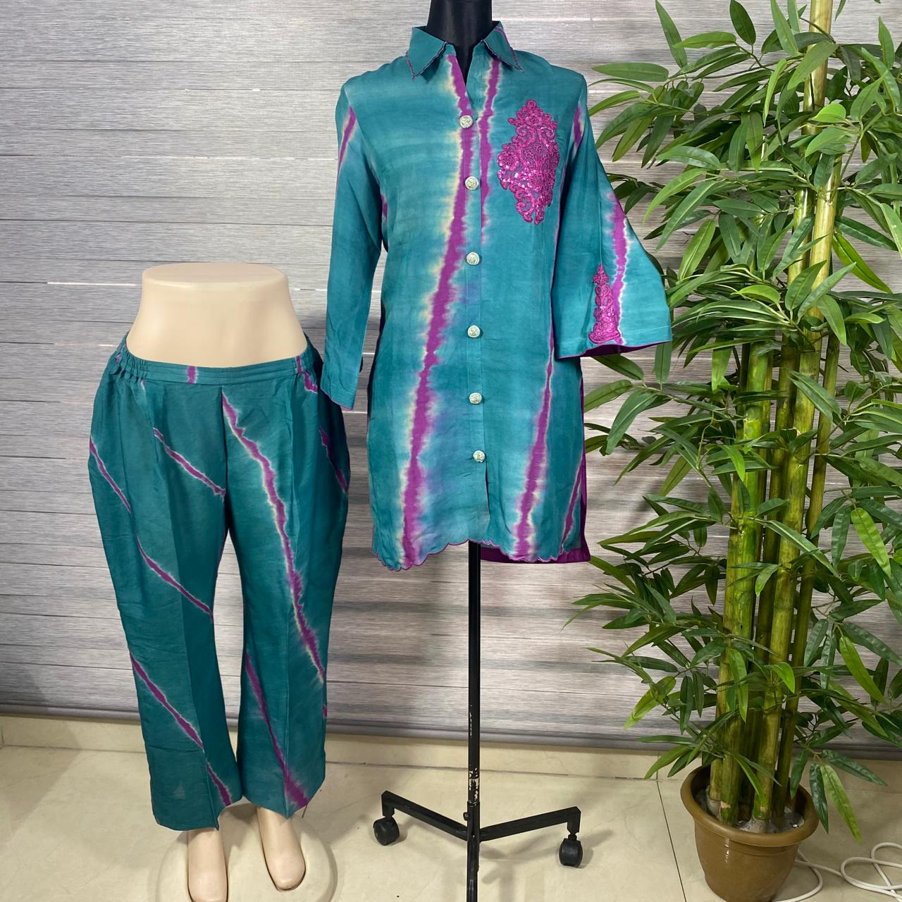 Teal & Fuchsia Tie-Dye Embroidered Tunic Set - Image 3
