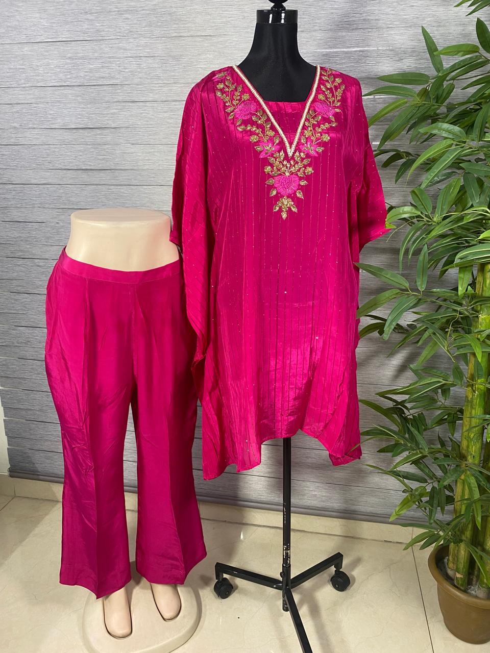 Fuchsia Silk Kaftan with Gold Floral Embroidery - Image 3