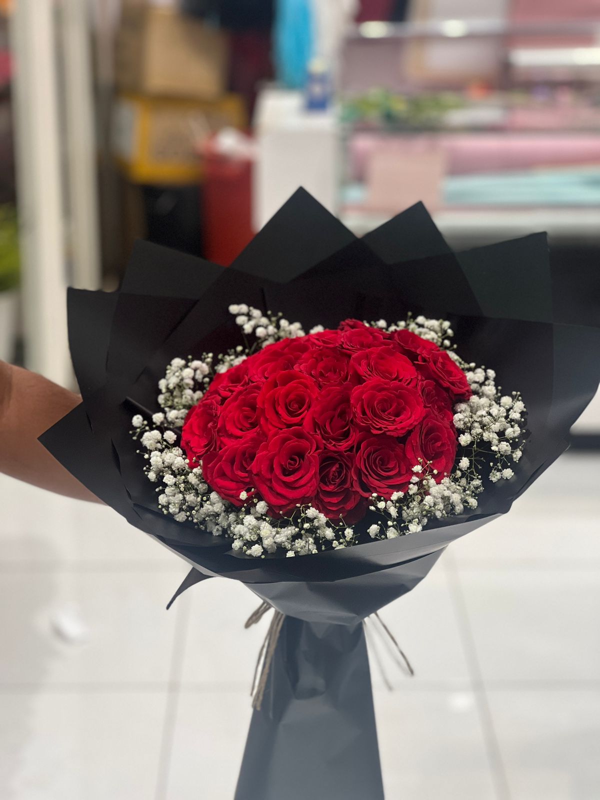 Red roses (20 pcs) hand bouquet