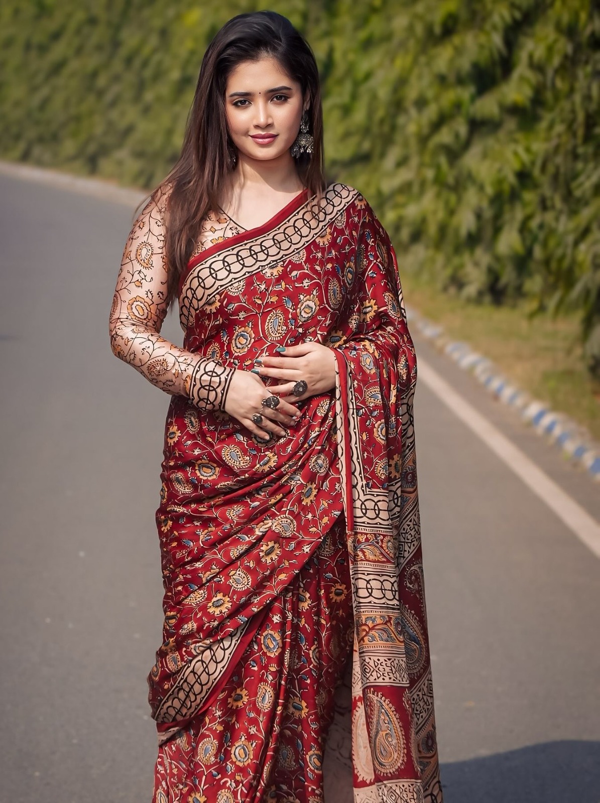 Soft Silk Saree with Blouse Piece_img_5