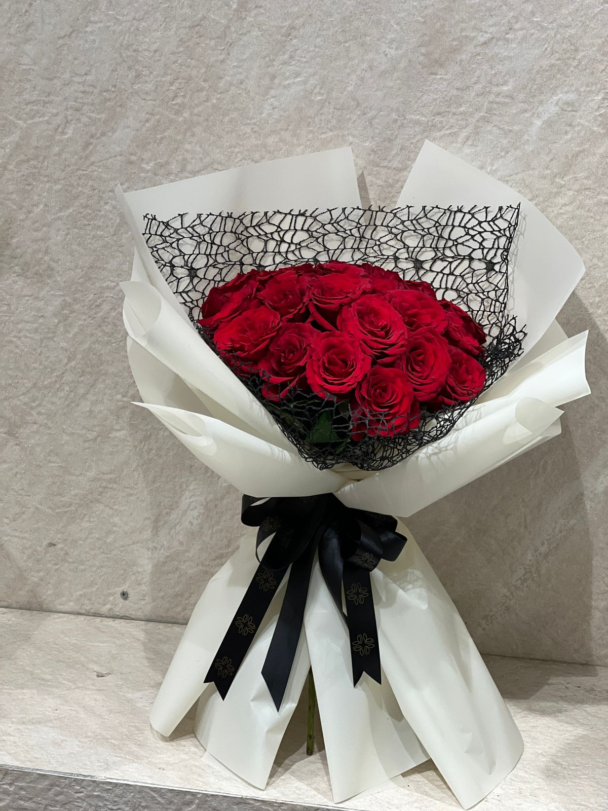 Red Rose  gorgeous hand bouquet_img_2