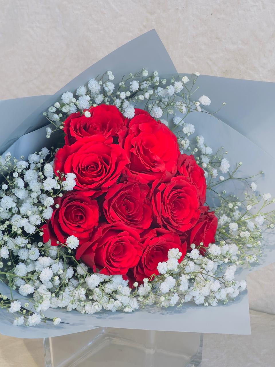 Red roses hand bouquet_img_1