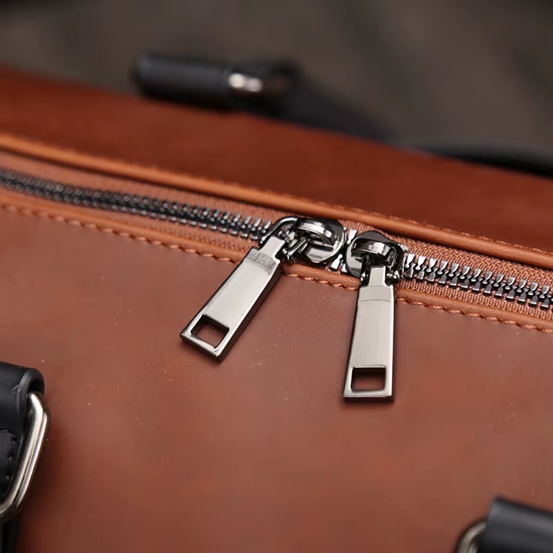 Men’s Large Leather Crossbody Travel Bag – Big Capacity Weekend Tote & Carry-On Duffel | Price in BD_img_7