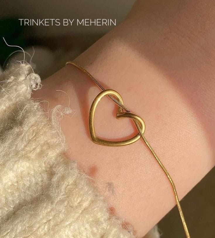 Hollow Love Bracelet_img_0