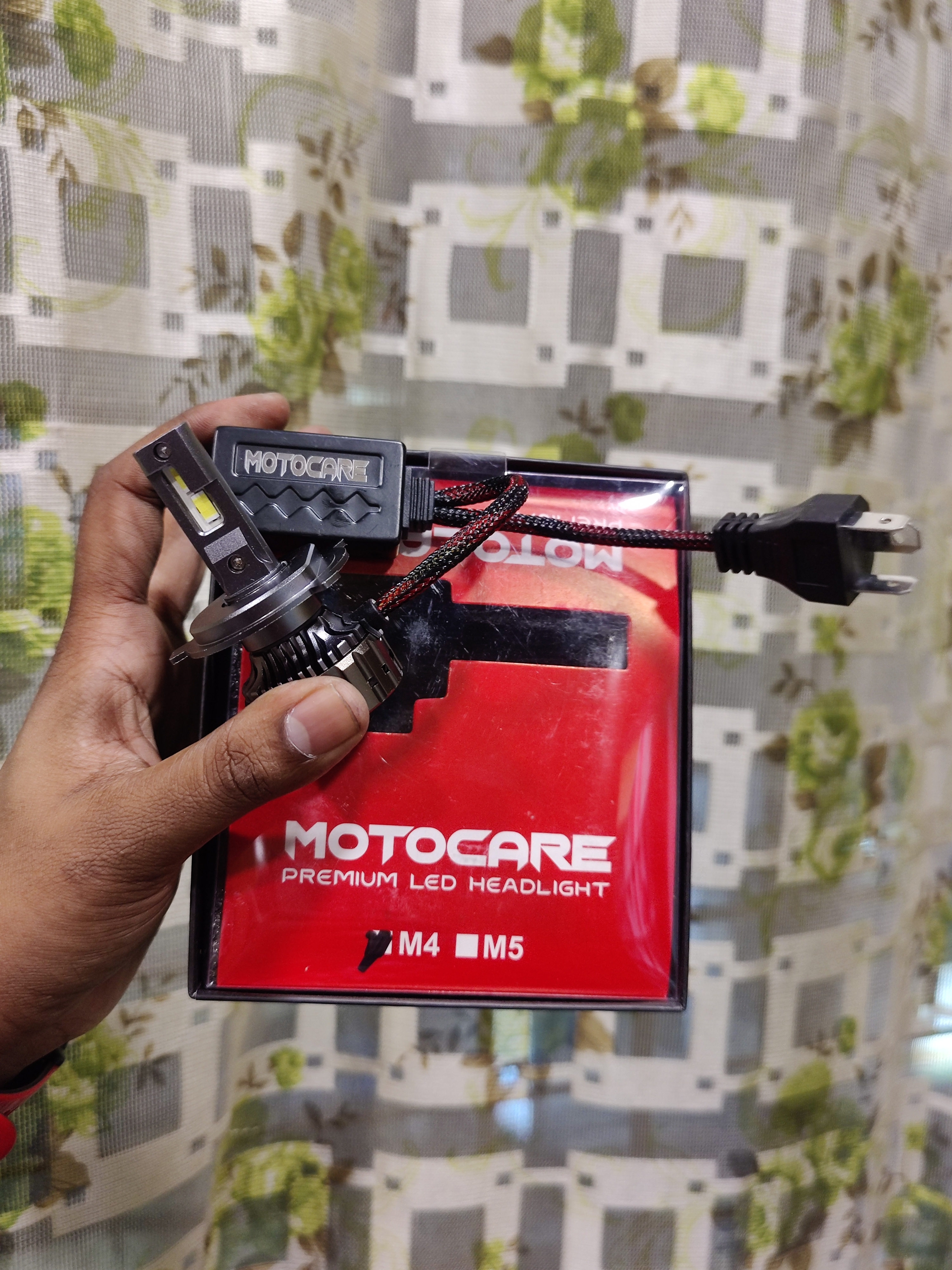 Motocare Premium M4 LED Headlights For Bike Car (H4)_img_0