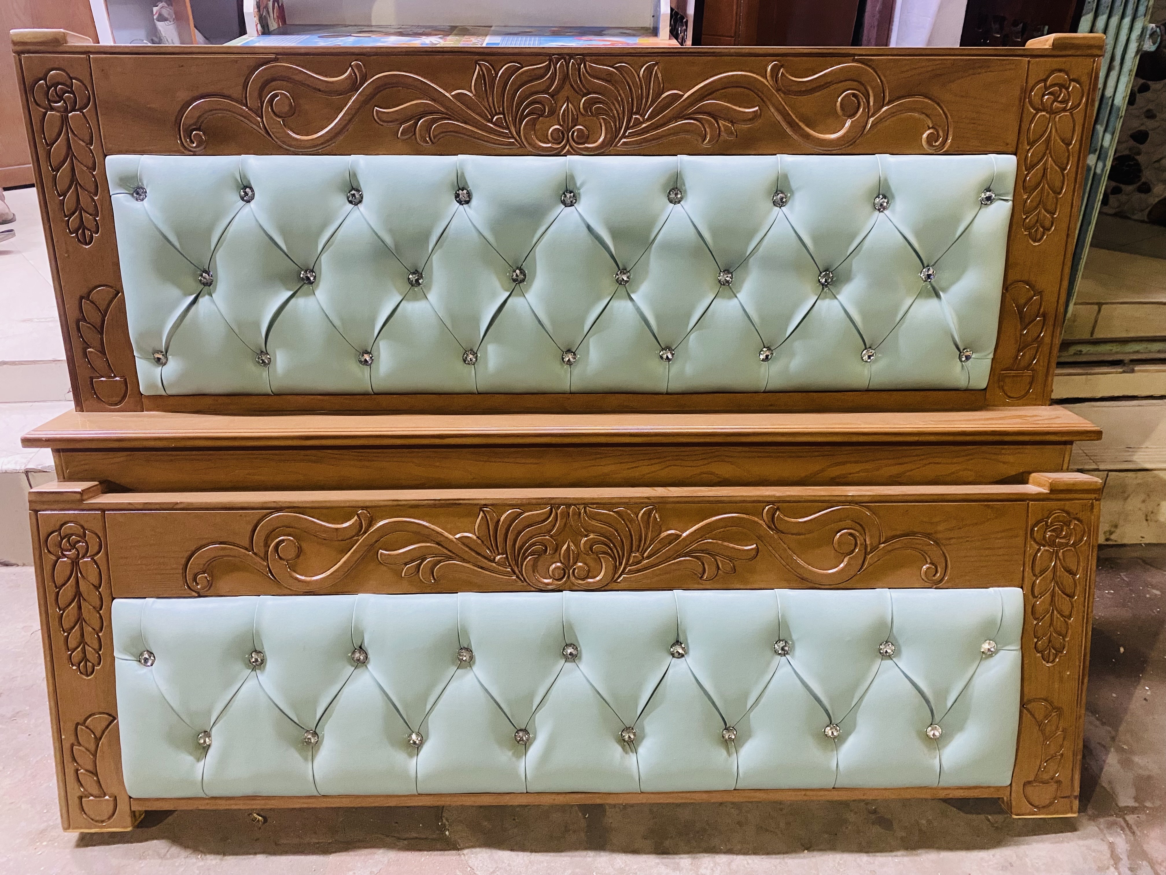 Stylist Godi Khat Furniture