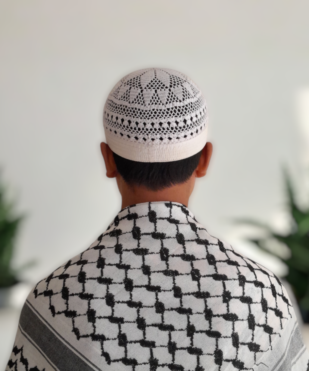 কেফিয়্যাহ ও সুতার টুপি_img_1
