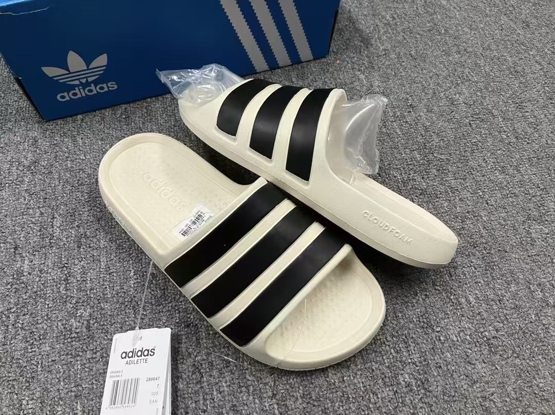 Adidas slide (Cream) Vietnam Variant