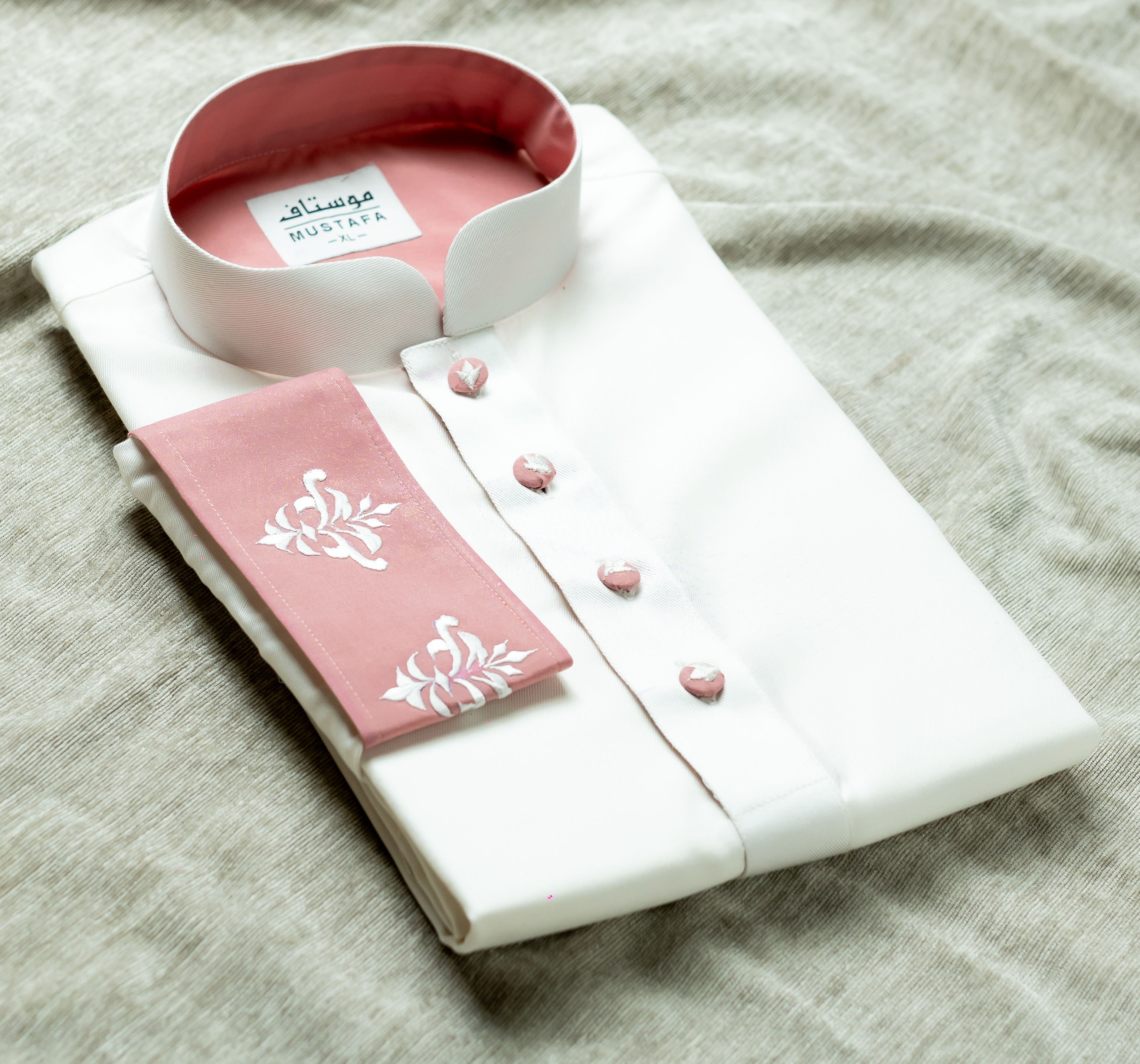 PEARL WHITE X FLAMINGO PINK - Image 1
