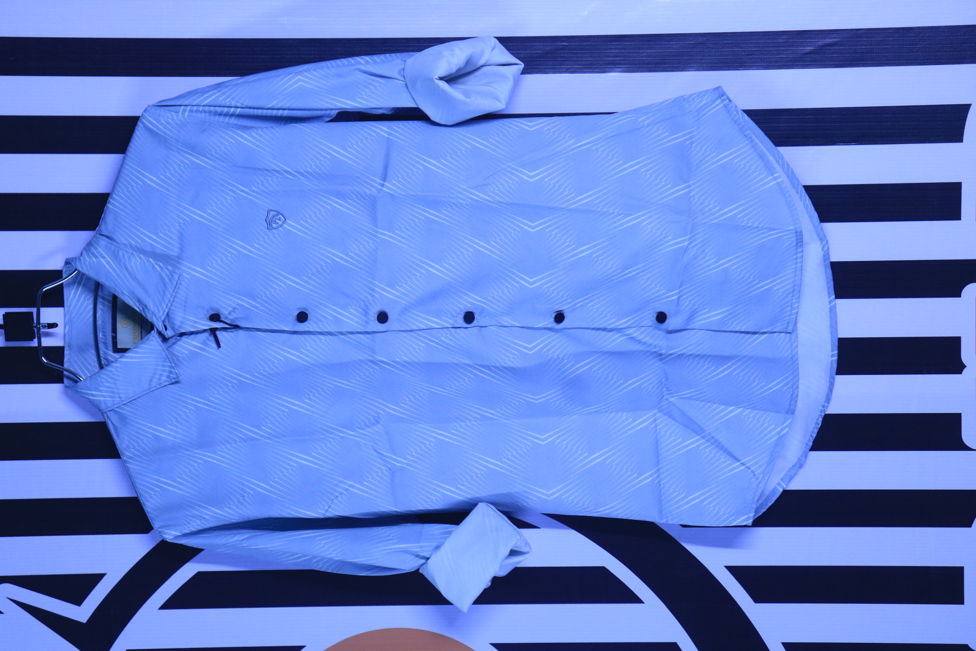 Magnetic printed shirt