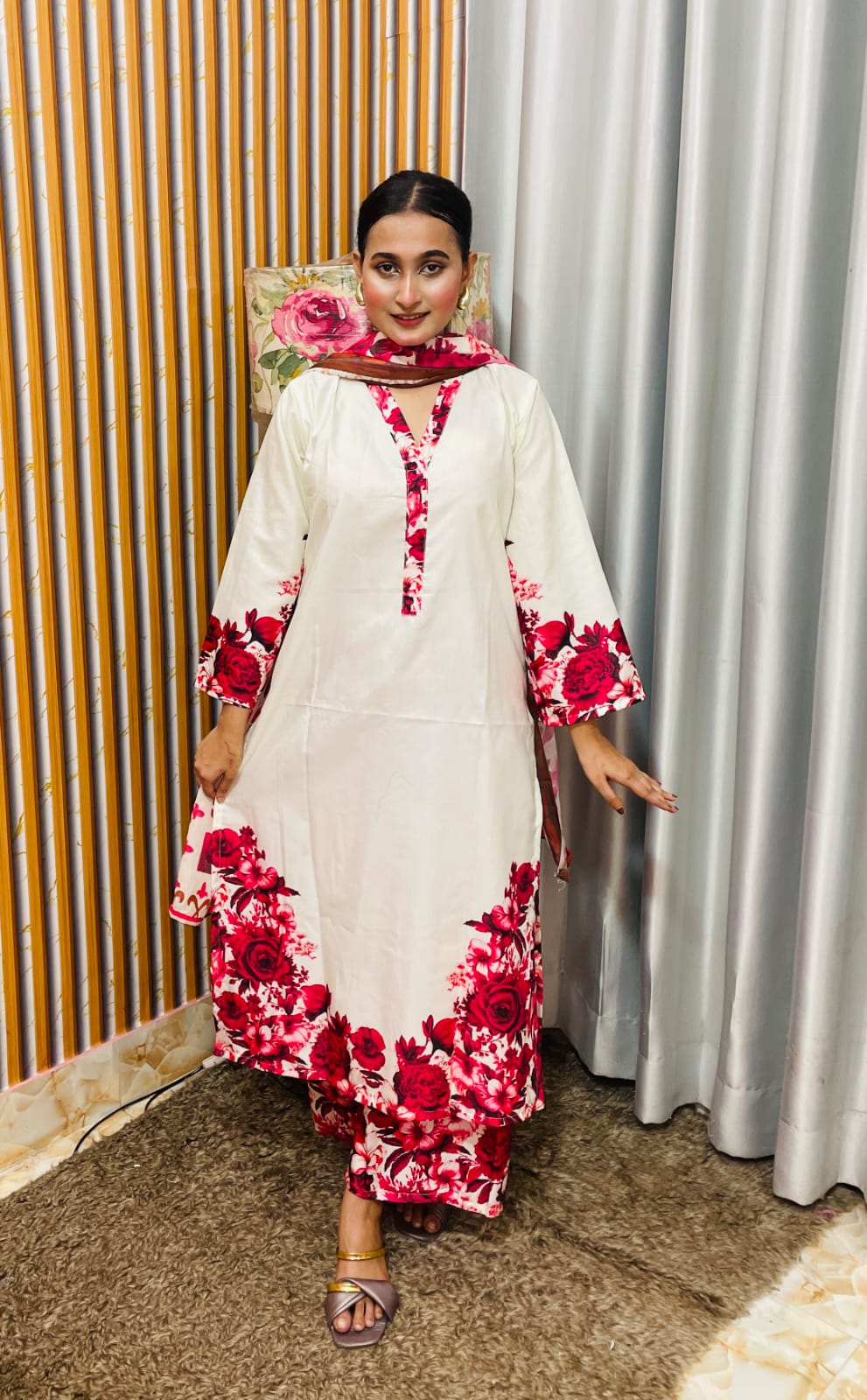 Rose Queen Three Piece_img_1