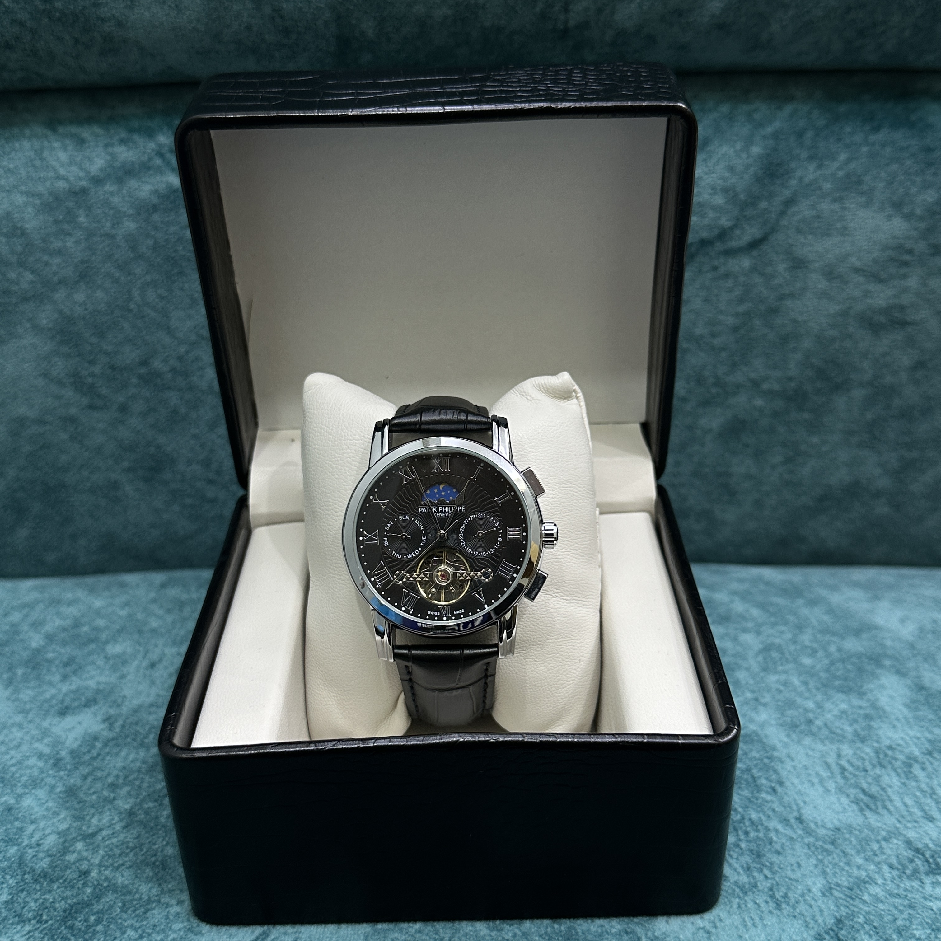 Patek Philippe Pendulum Chronograph Automatic - Black_img_3