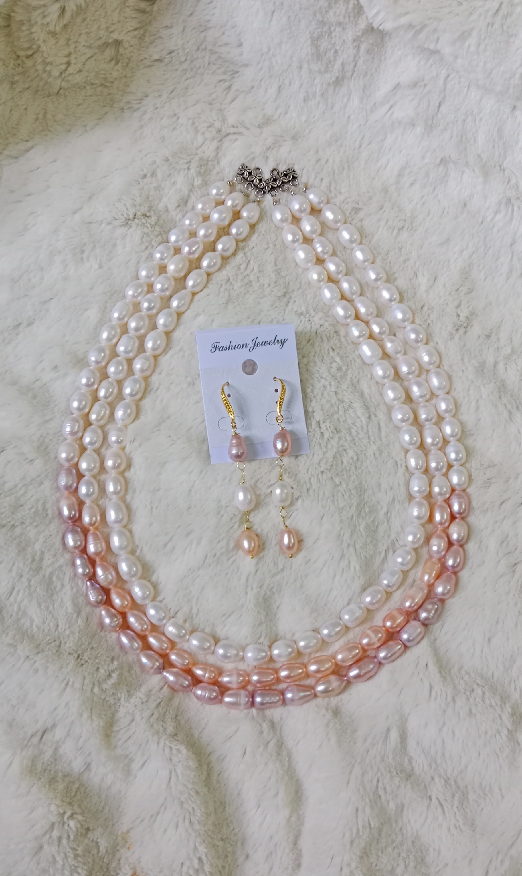 Exclusive Pearl 3 Layer Necklace_img_0