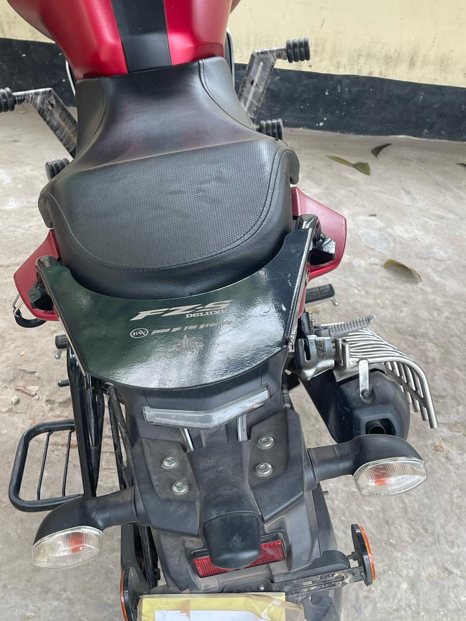 Premium Back Carrier Yamaha Fzs V3 Deluxe_img_4
