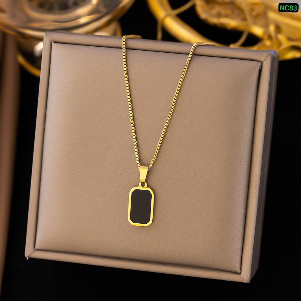 Black Rectangular 18K Gold Necklace🌸Materials : Stainless Steel Color Guarantee NC83