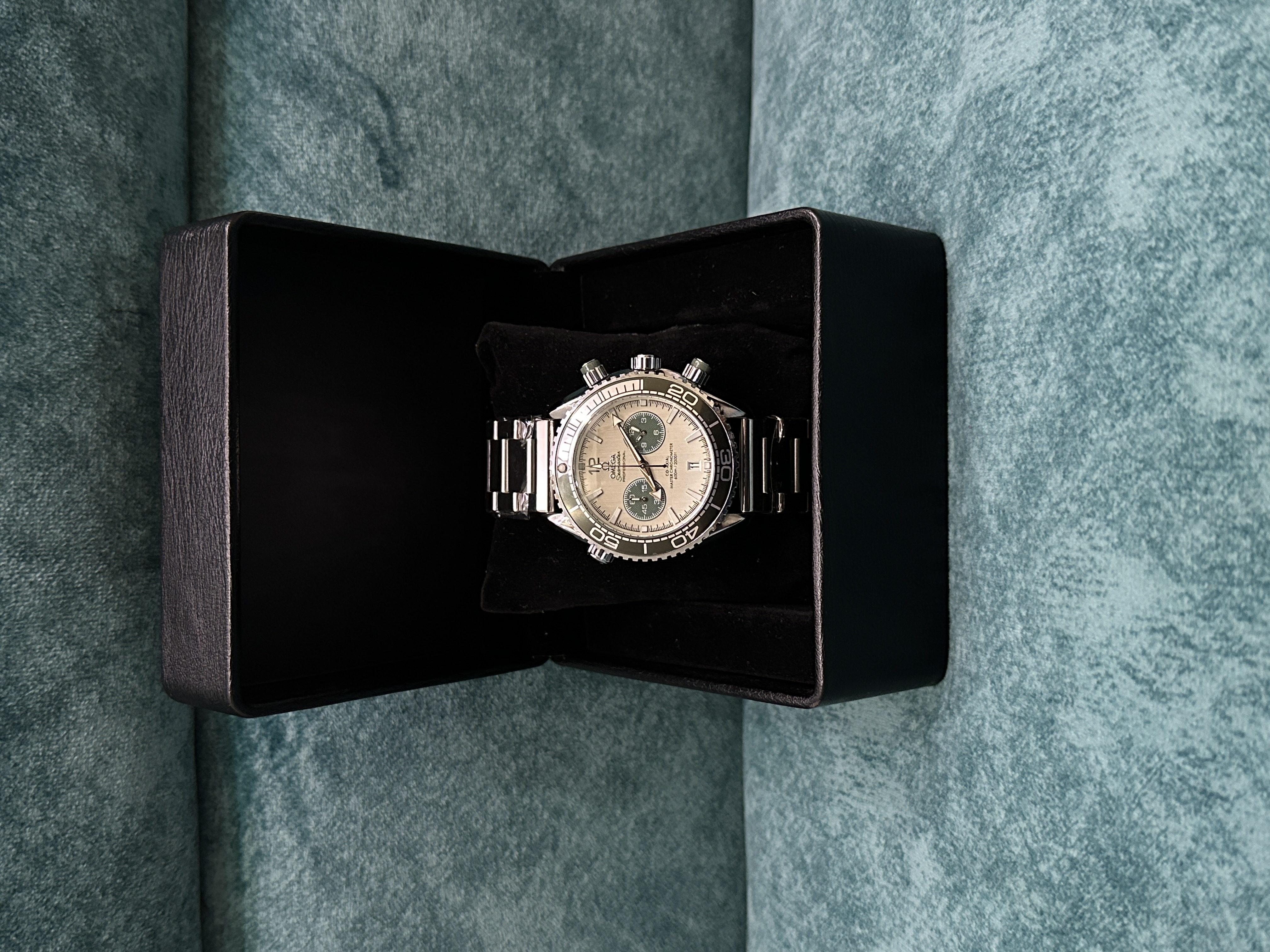 Omega Seamaster Co-Axial 600M White Chain - Green Accent