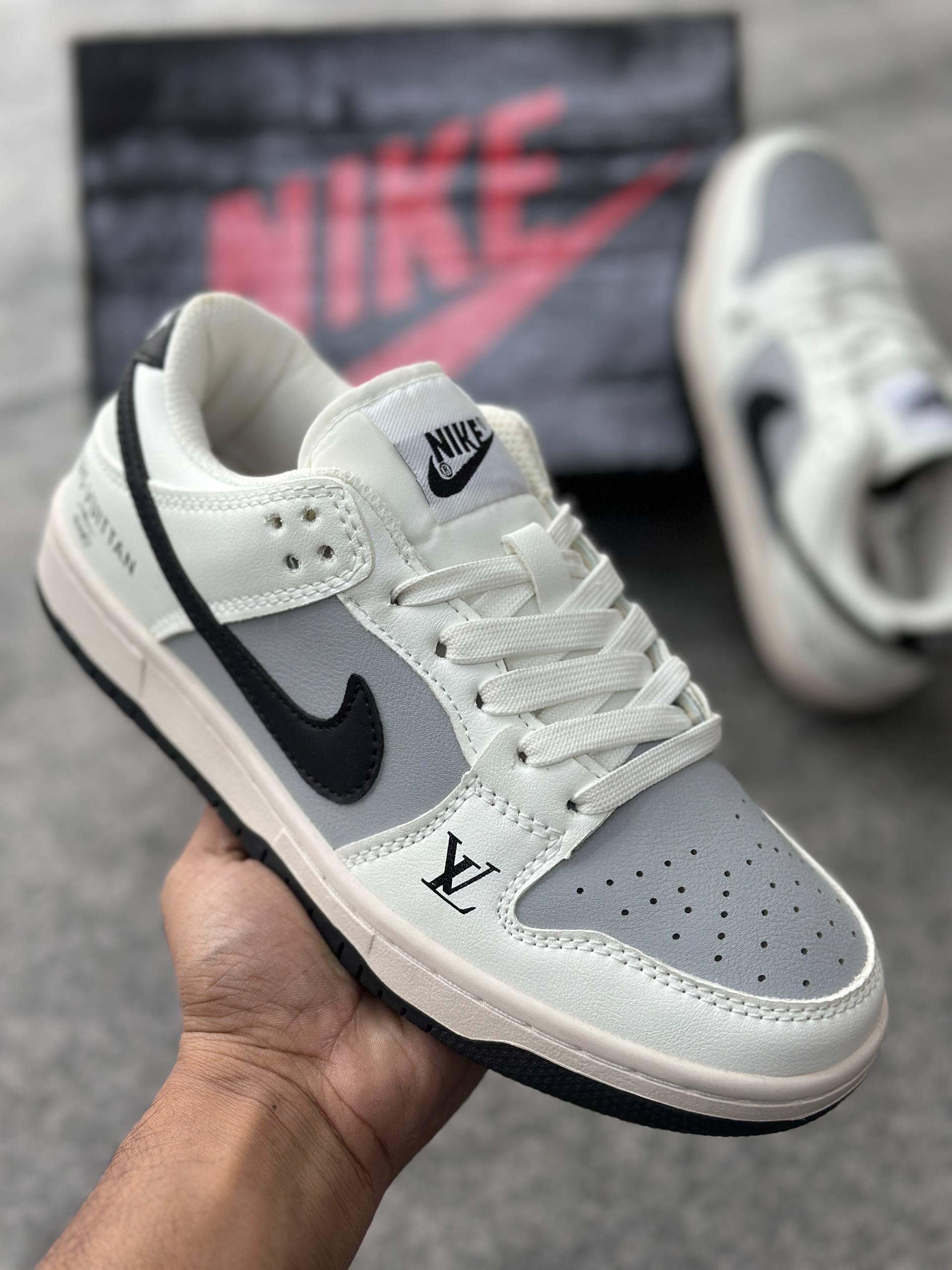 Nike SB Dunk Low x Louis Vuitton: Grey Black (1:1) thumbnail 2
