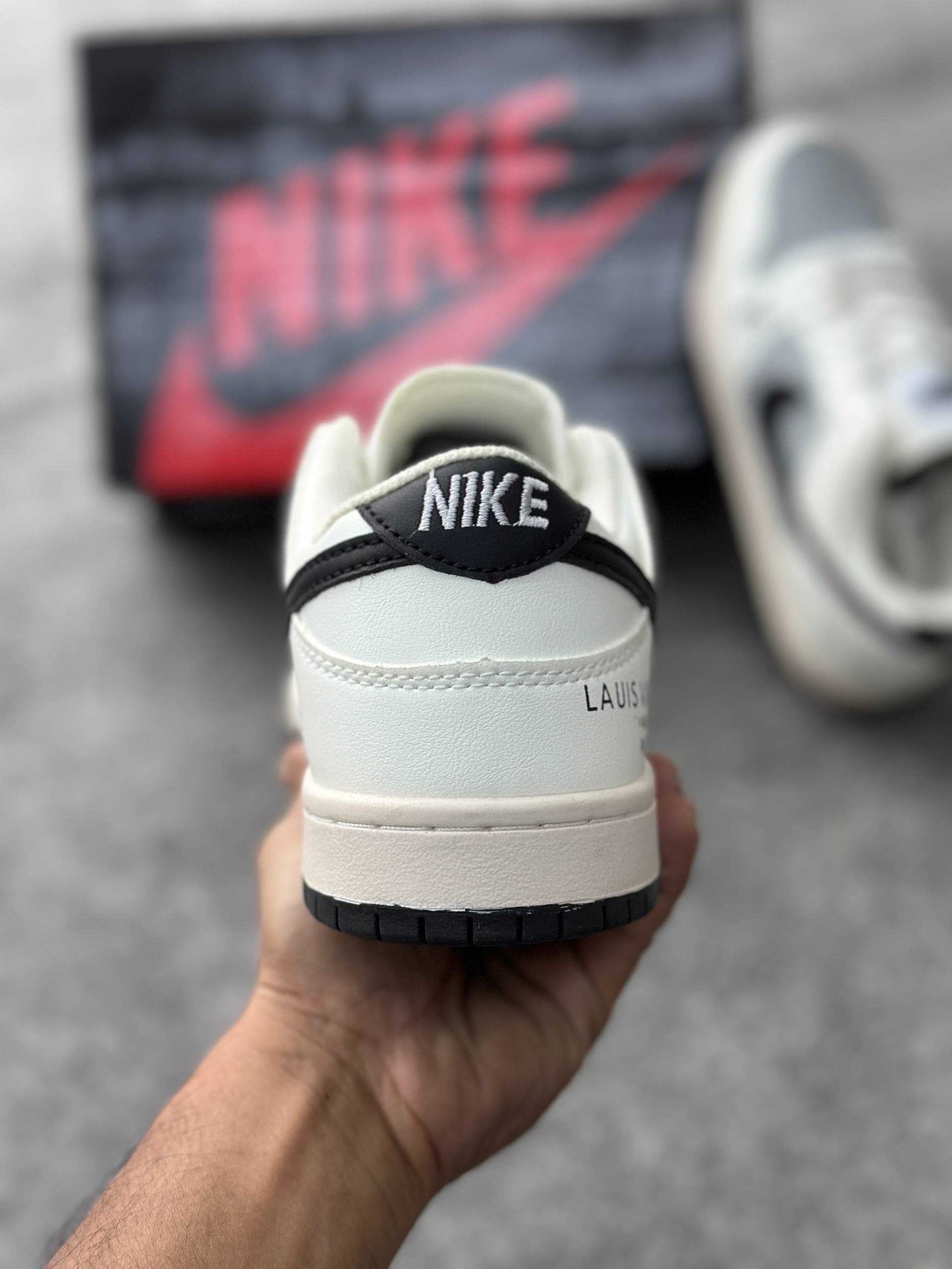 Nike SB Dunk Low x Louis Vuitton: Grey Black (1:1) thumbnail 4