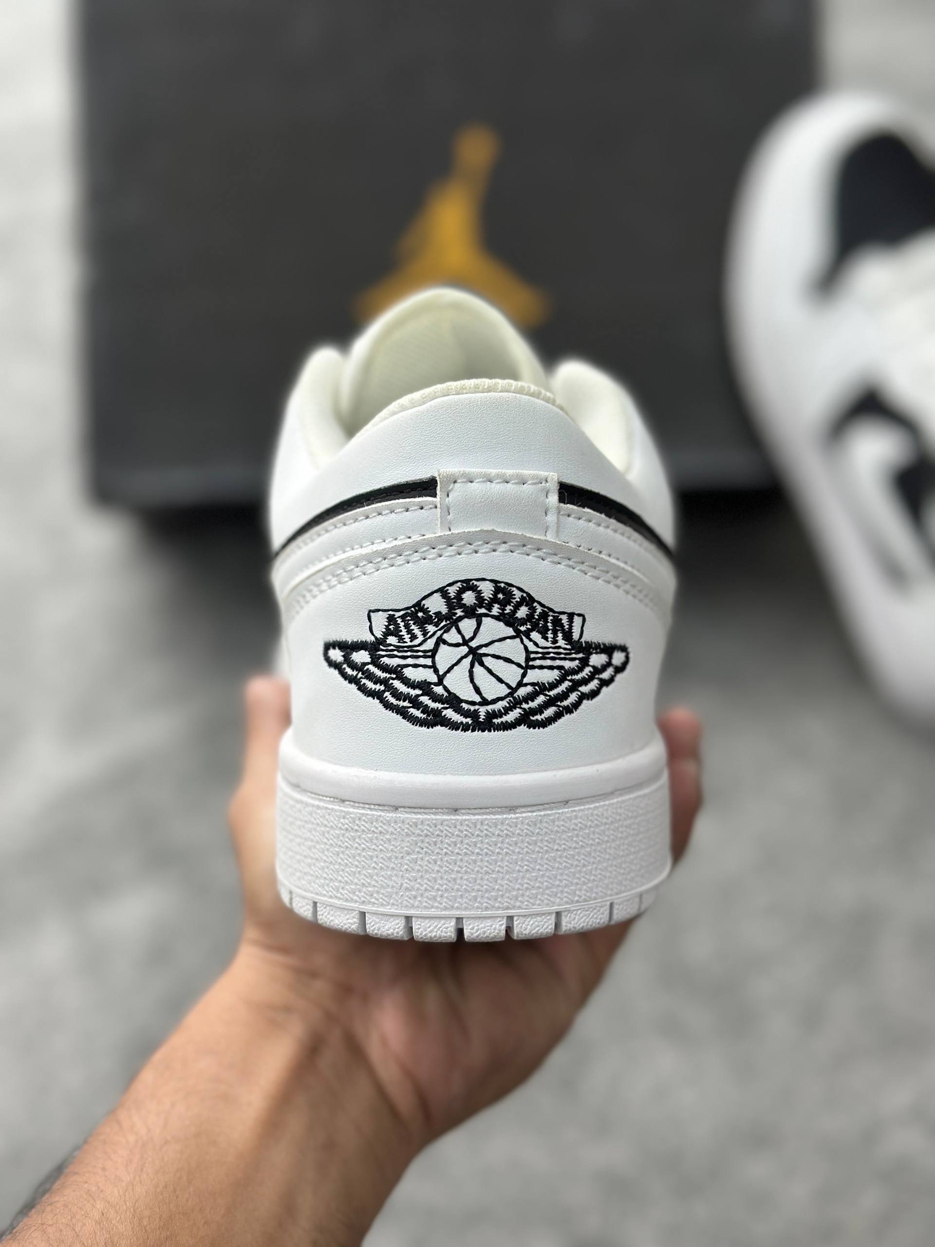 Air Jordan 1 Low Panda: Black&White (1:1) thumbnail 4