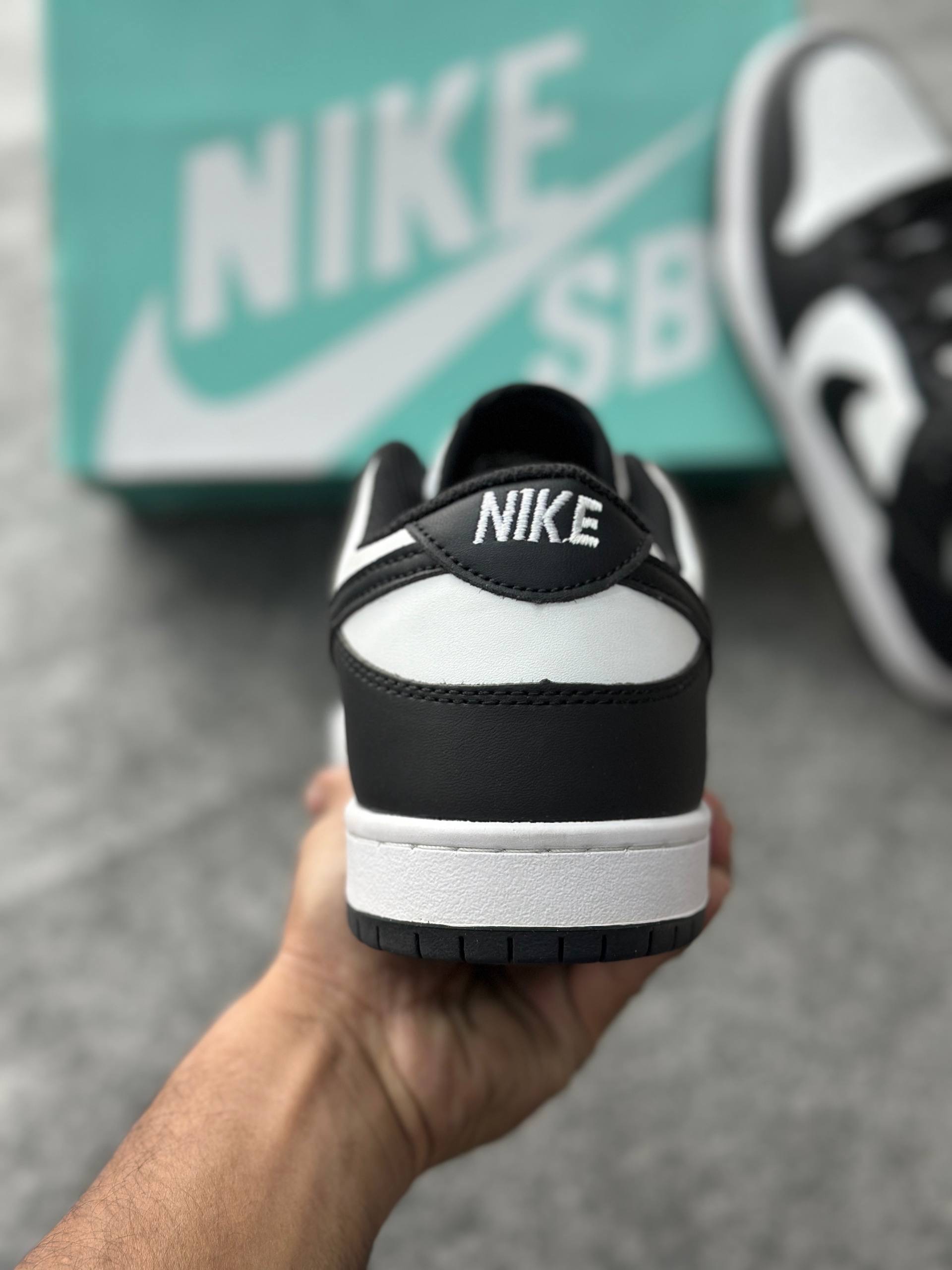 Nike SB Dunk Low Pro Premium skate shoe: Black&White (1:1) thumbnail 4