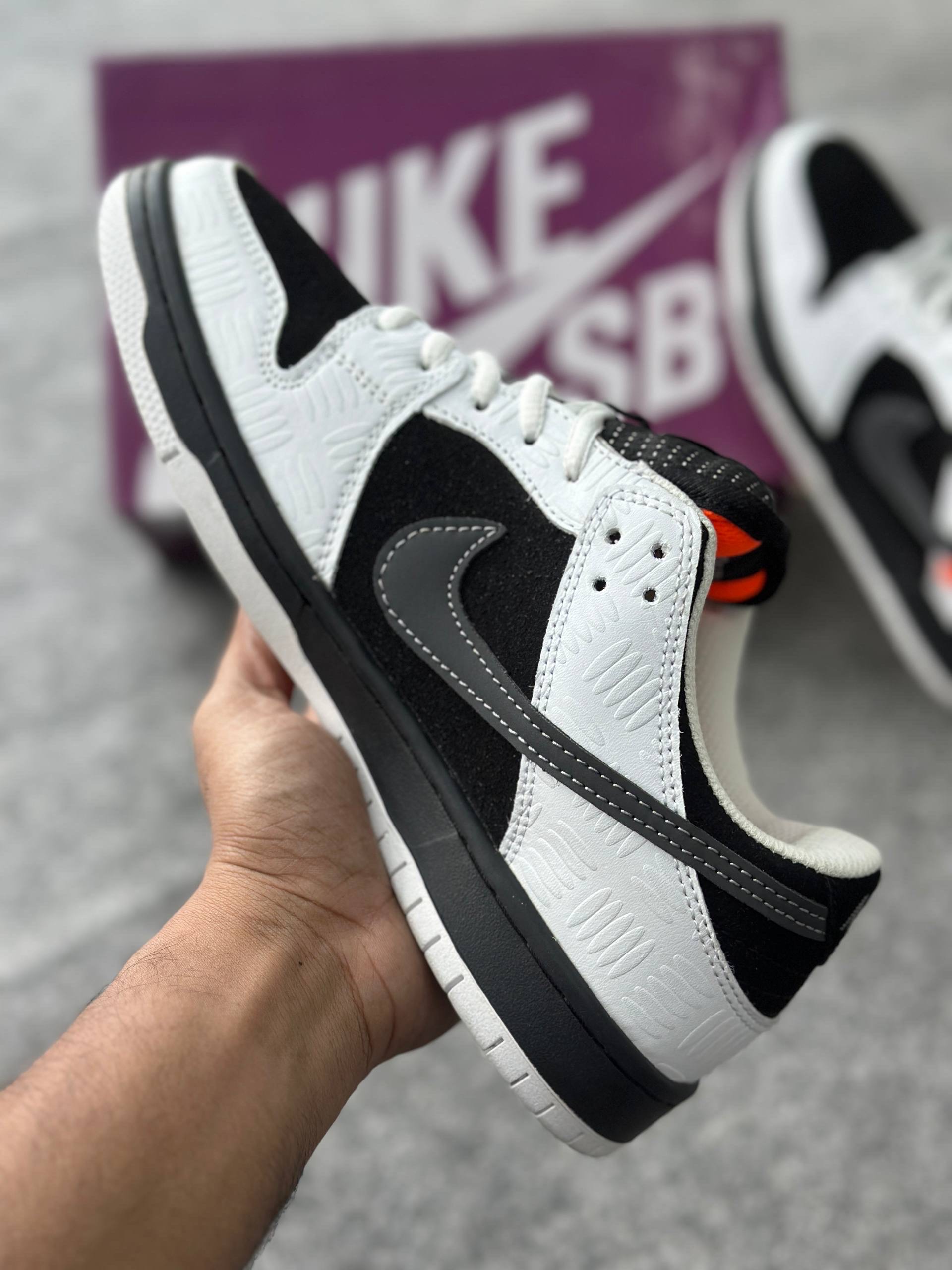 Nike SB Dunk Low x TIGHTBOOTH: White&Black (1:1) thumbnail 3