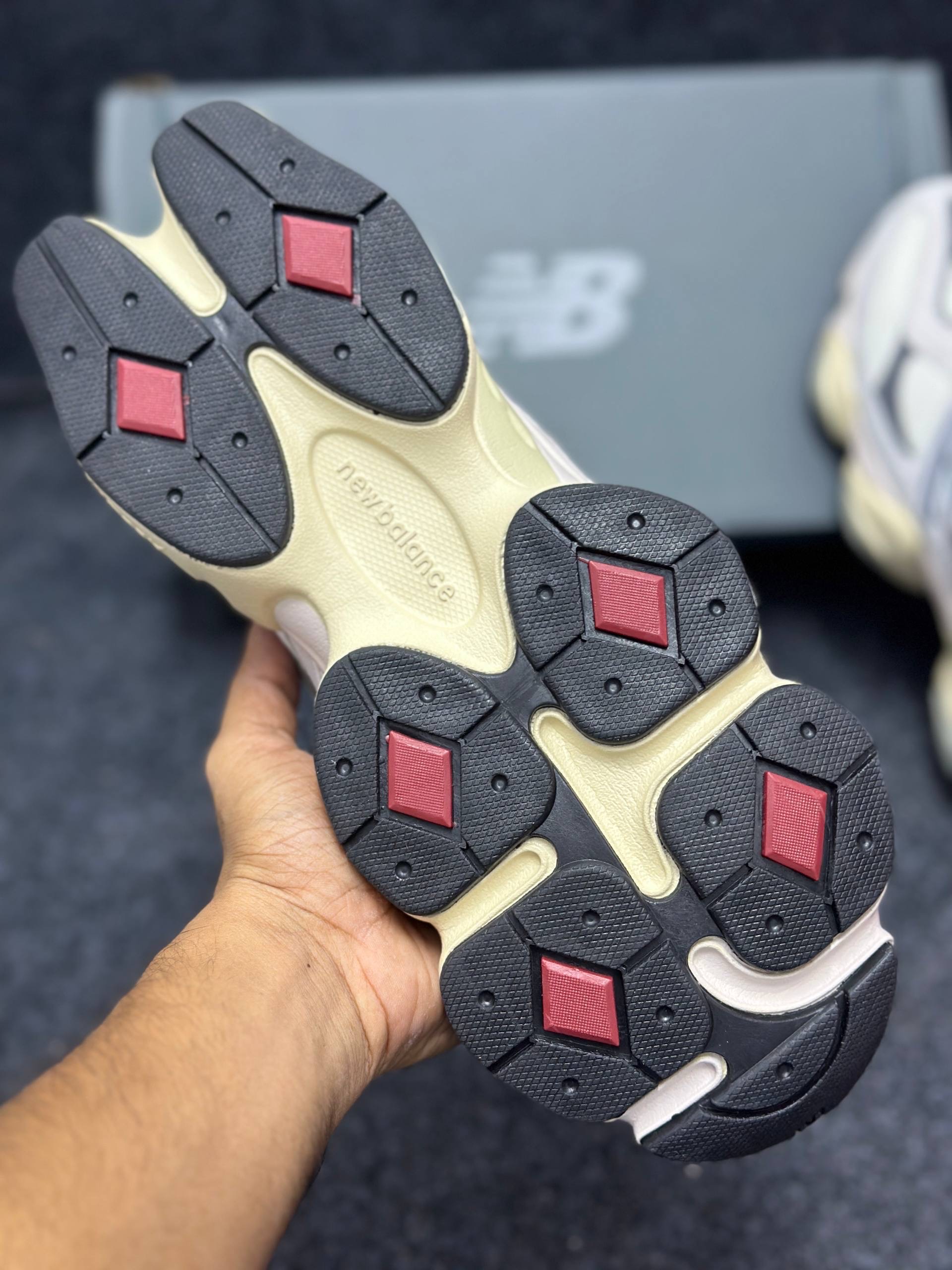 New Balance 9060: Rain Cloud/Classic Grey thumbnail 5