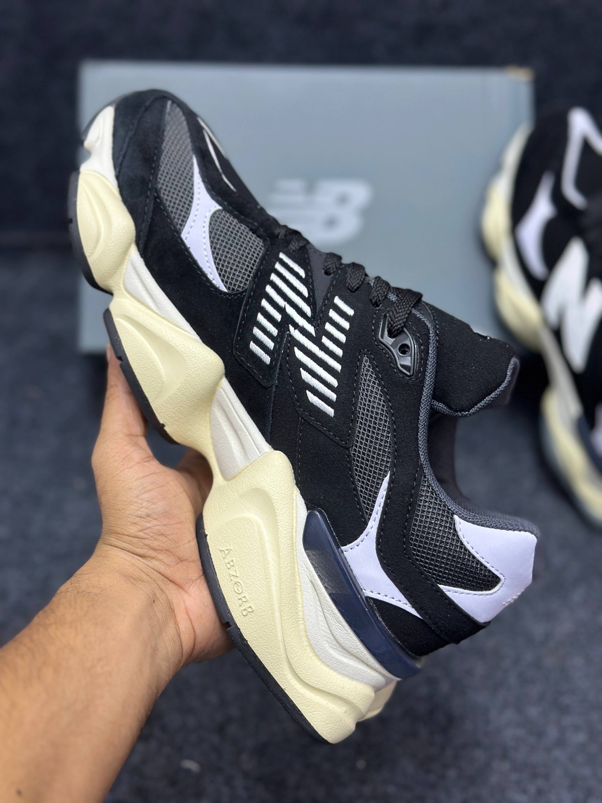 New Balance 9060: "Black&White" thumbnail 3