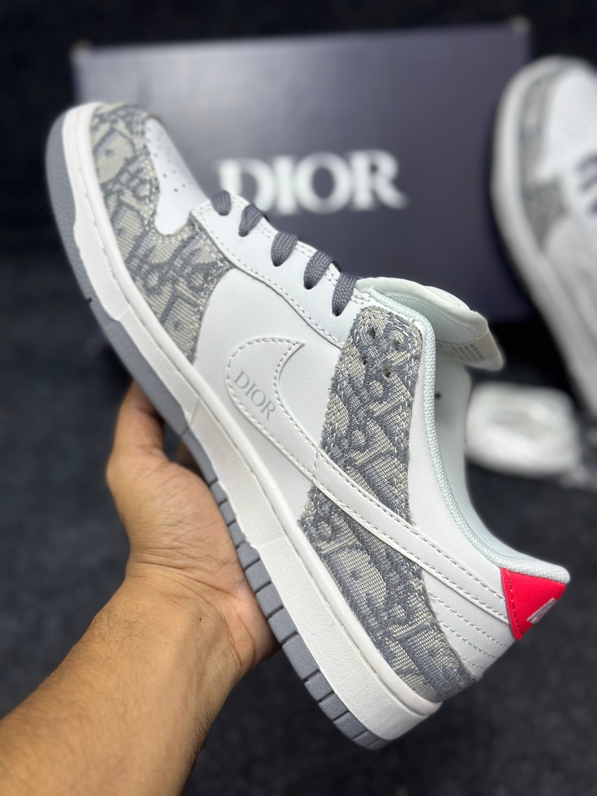 Nike SB Dunk Dior: "Grey Monogram Pattern" (1:1) thumbnail 3