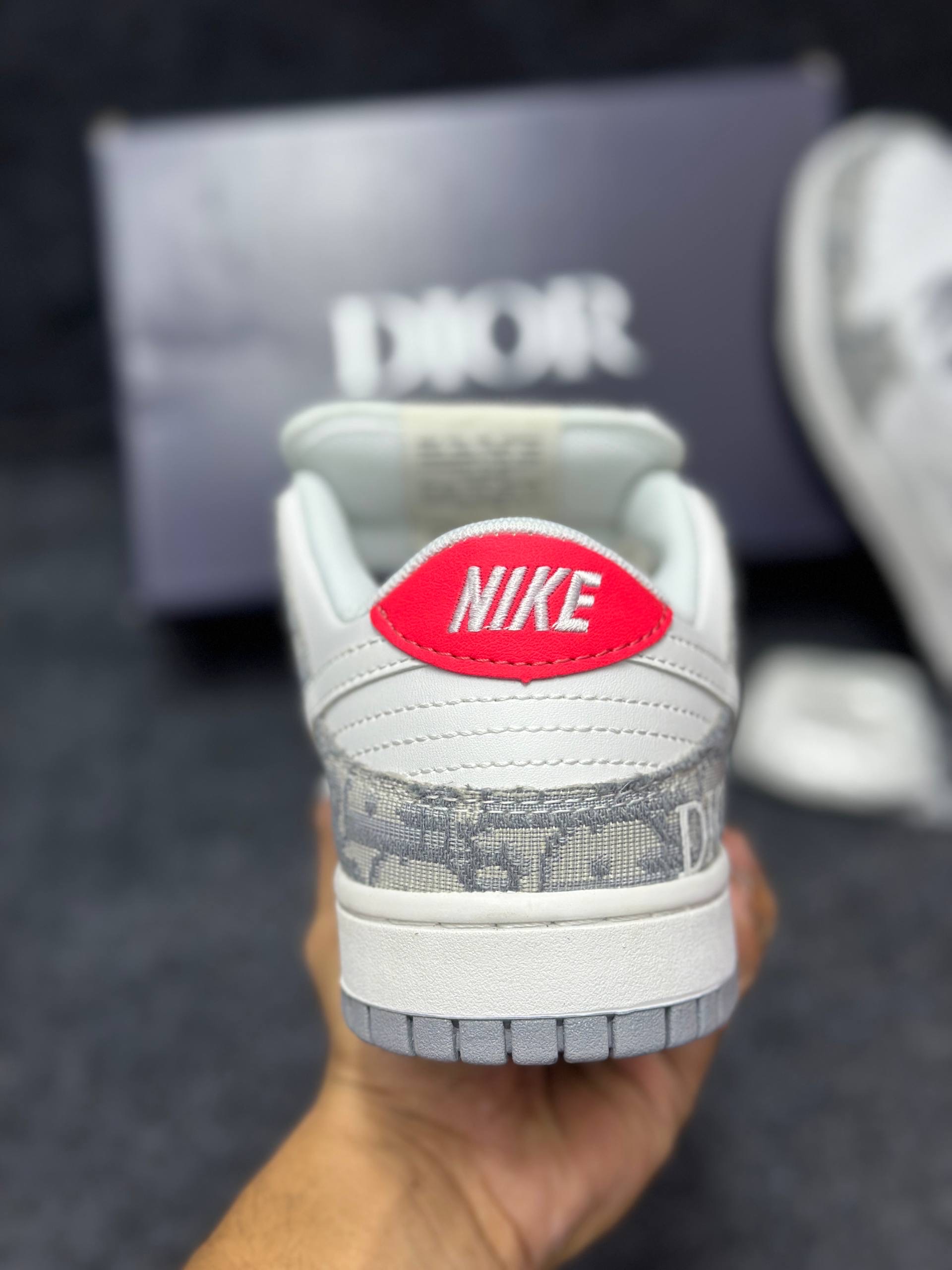 Nike SB Dunk Dior: "Grey Monogram Pattern" (1:1) thumbnail 4