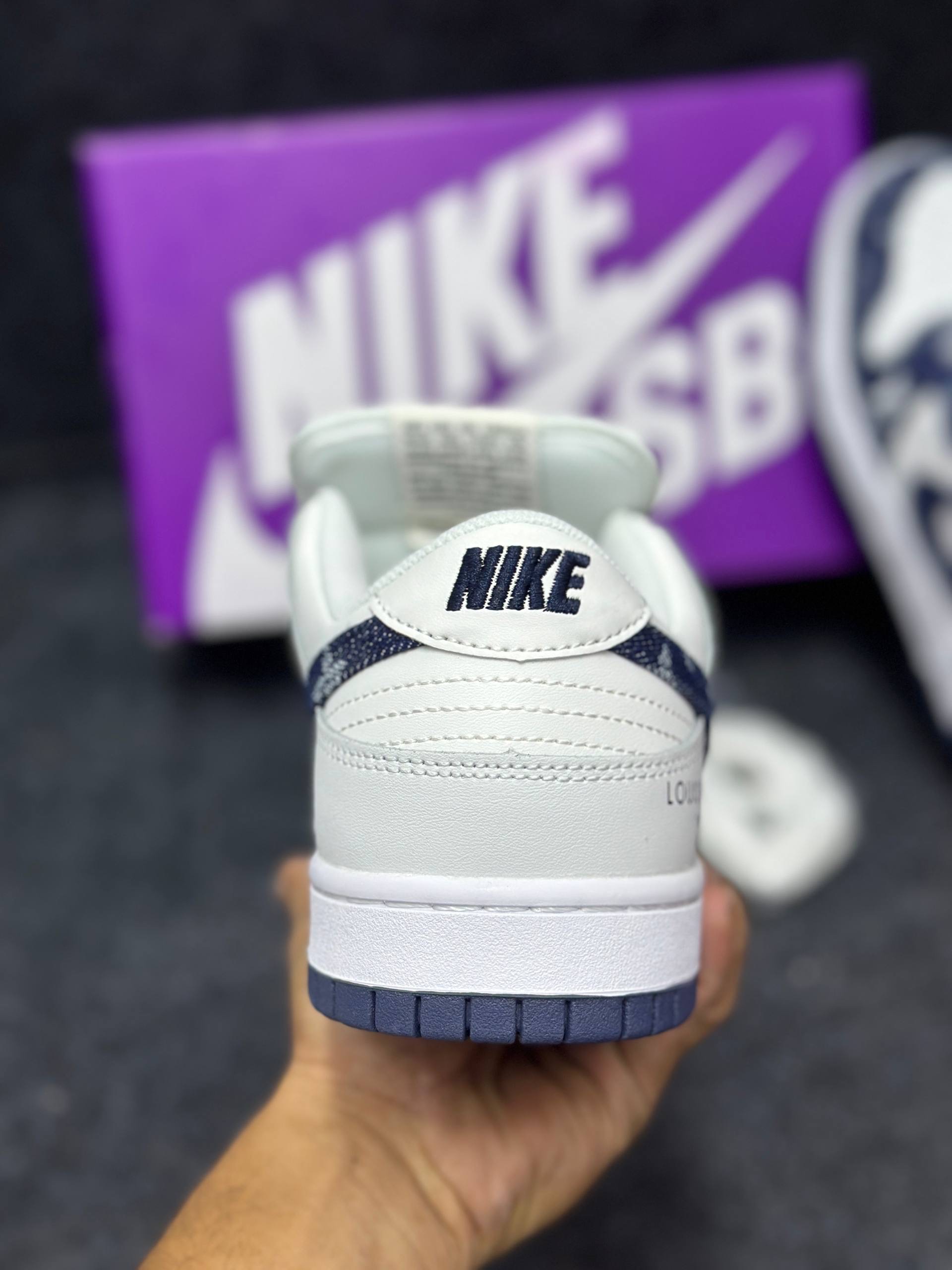 Nike SB Dunk Low x Louis Vuitton: "White & Dark Blue" (1:1) thumbnail 4
