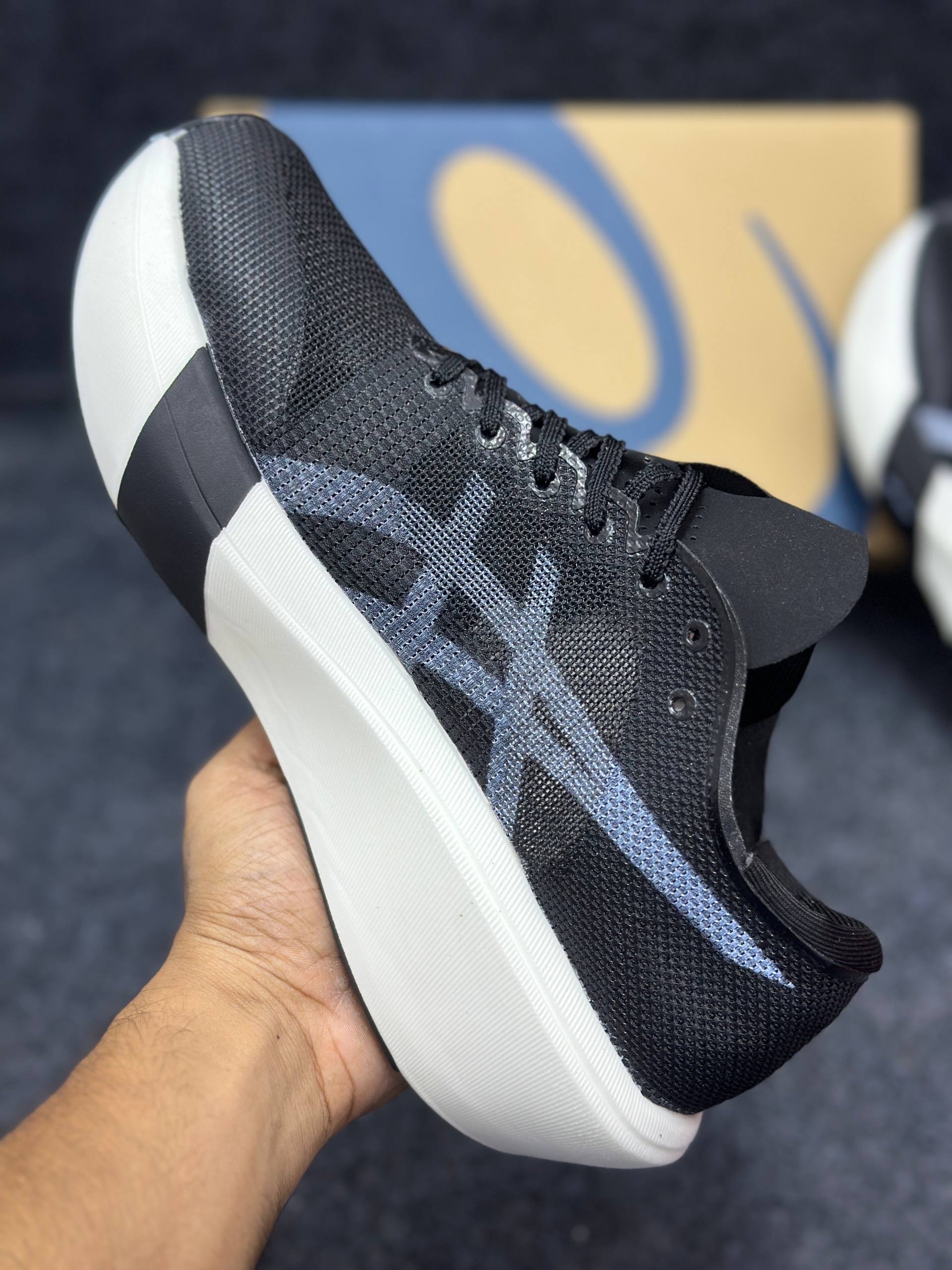 Asics Metaspeed Sky: "black & grey" thumbnail 3