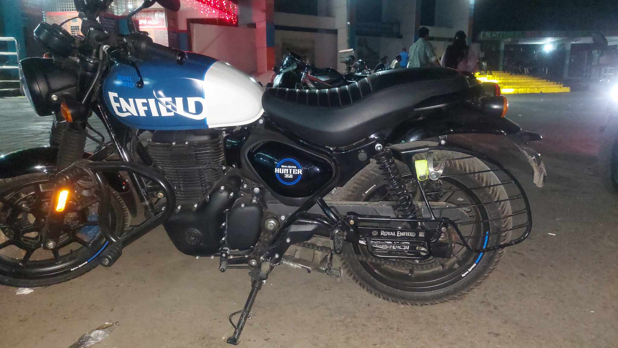 Premium Leadis Padani/Sharee Gourde For Royal Enfield Hunter 350_img_1