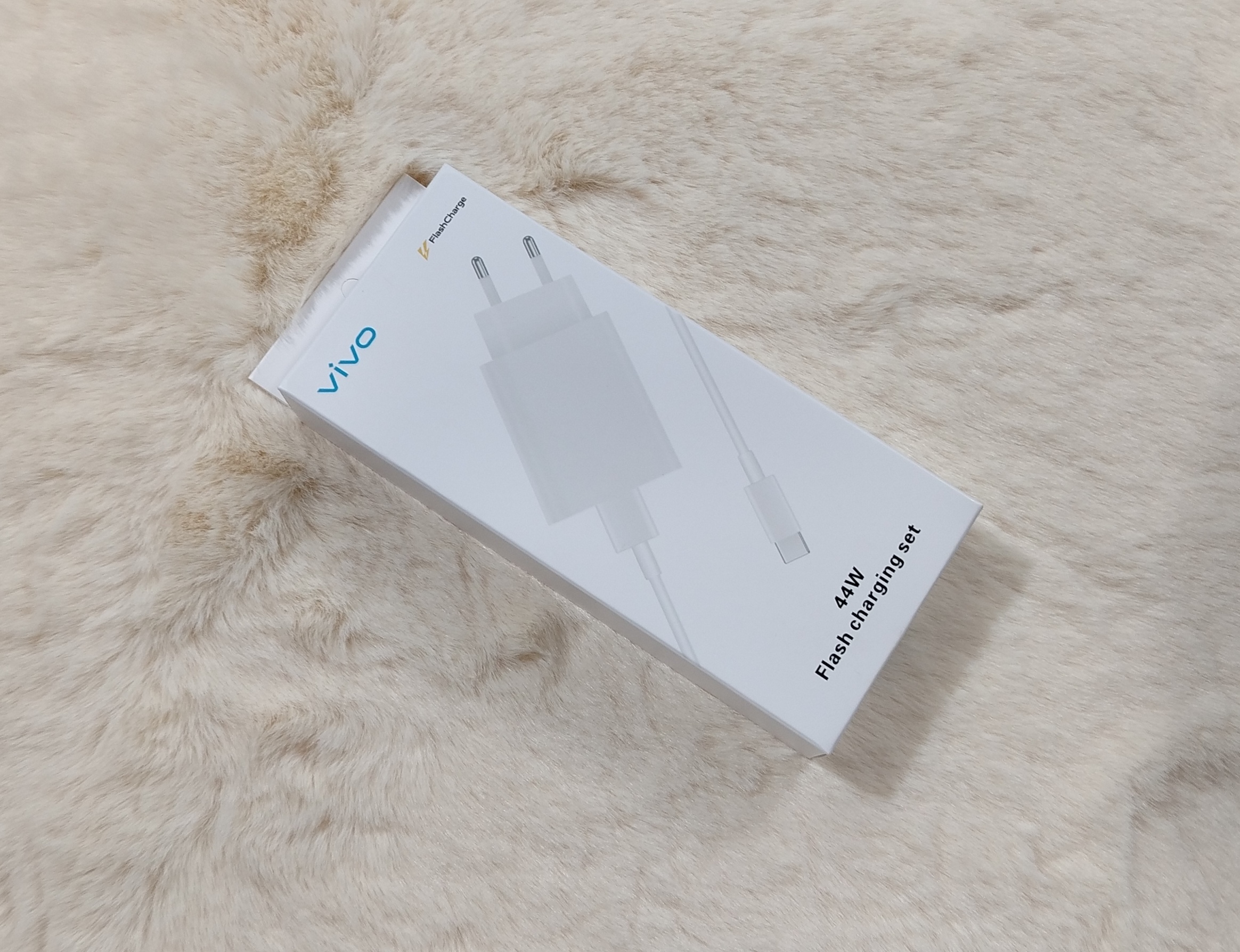Vivo 44W Flash Charging Set - Image 1