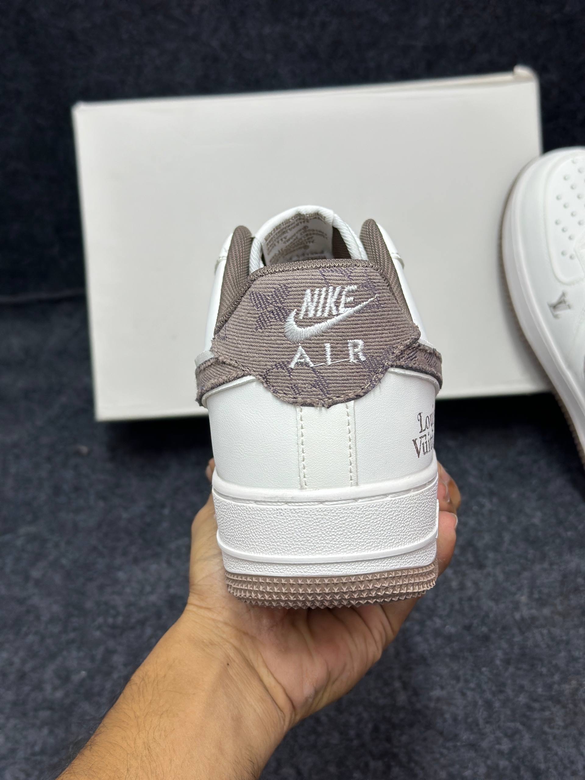 Louis Vuitton x Nike-Air Force 1 Low: "cream and brown" (1:1) thumbnail 4